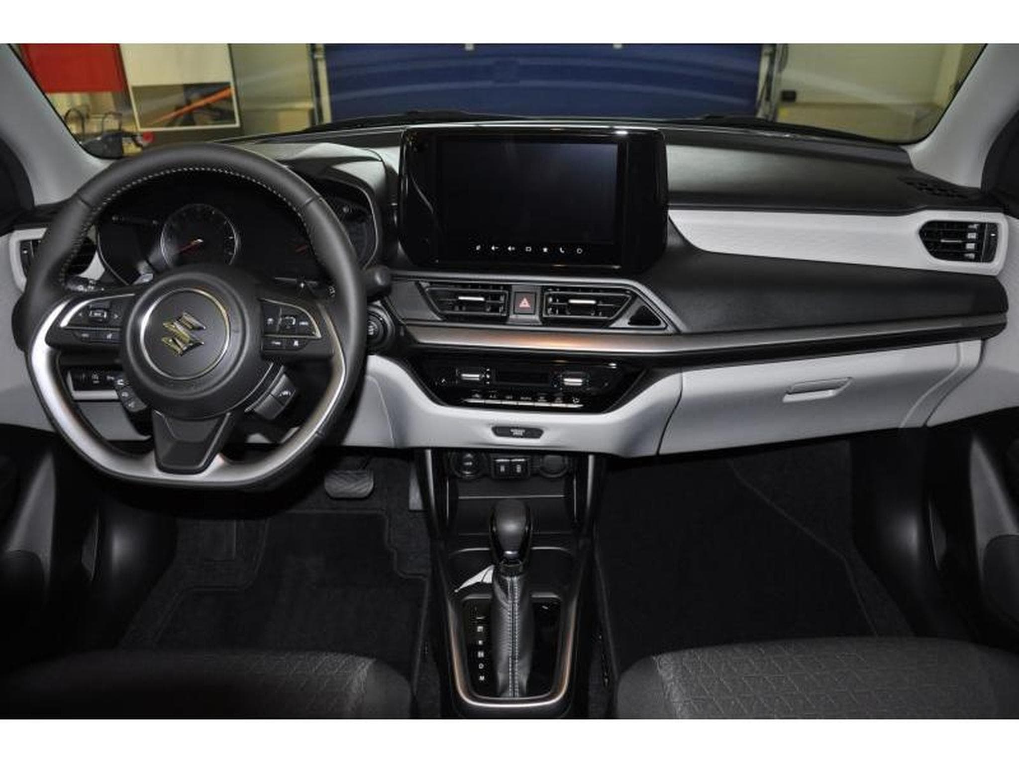 Suzuki Swift GLX AUTO7 (2026) - Foto 9