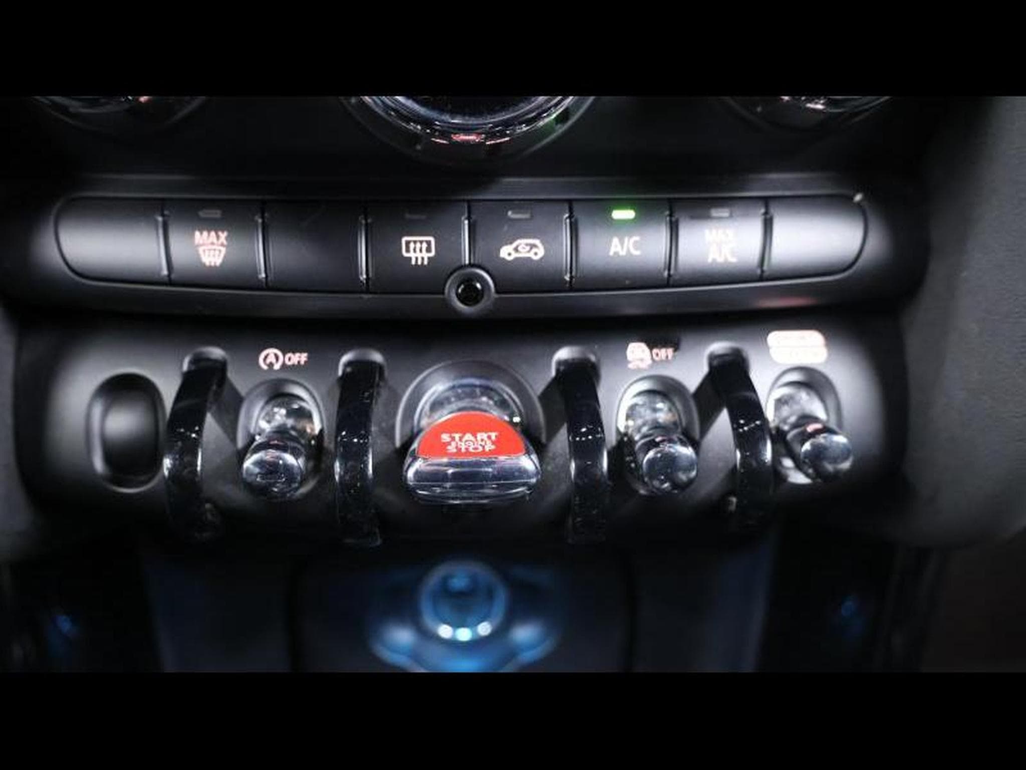 MINI Cooper 1.6 136 hatch auto (2024) - Photo 19