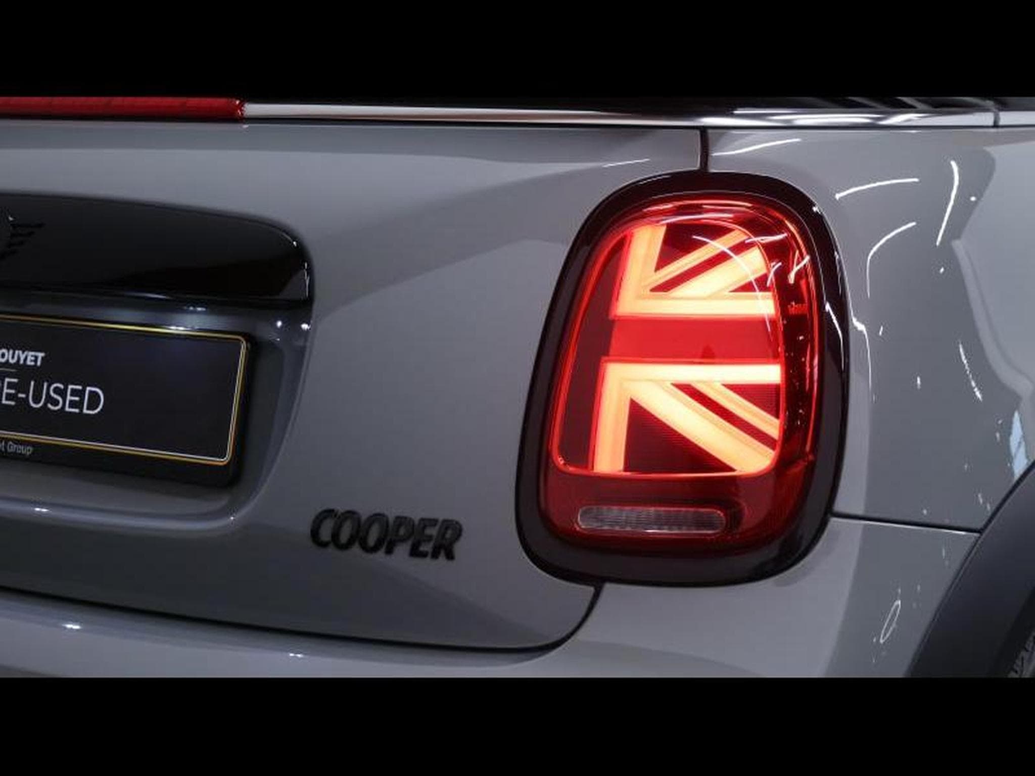 MINI Cooper cabriolet 136cv steptronic (2021) - Photo 23