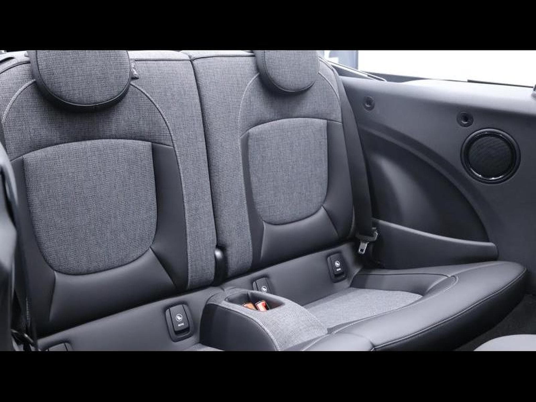 MINI Cooper cabriolet 136cv steptronic (2021) - Photo 27