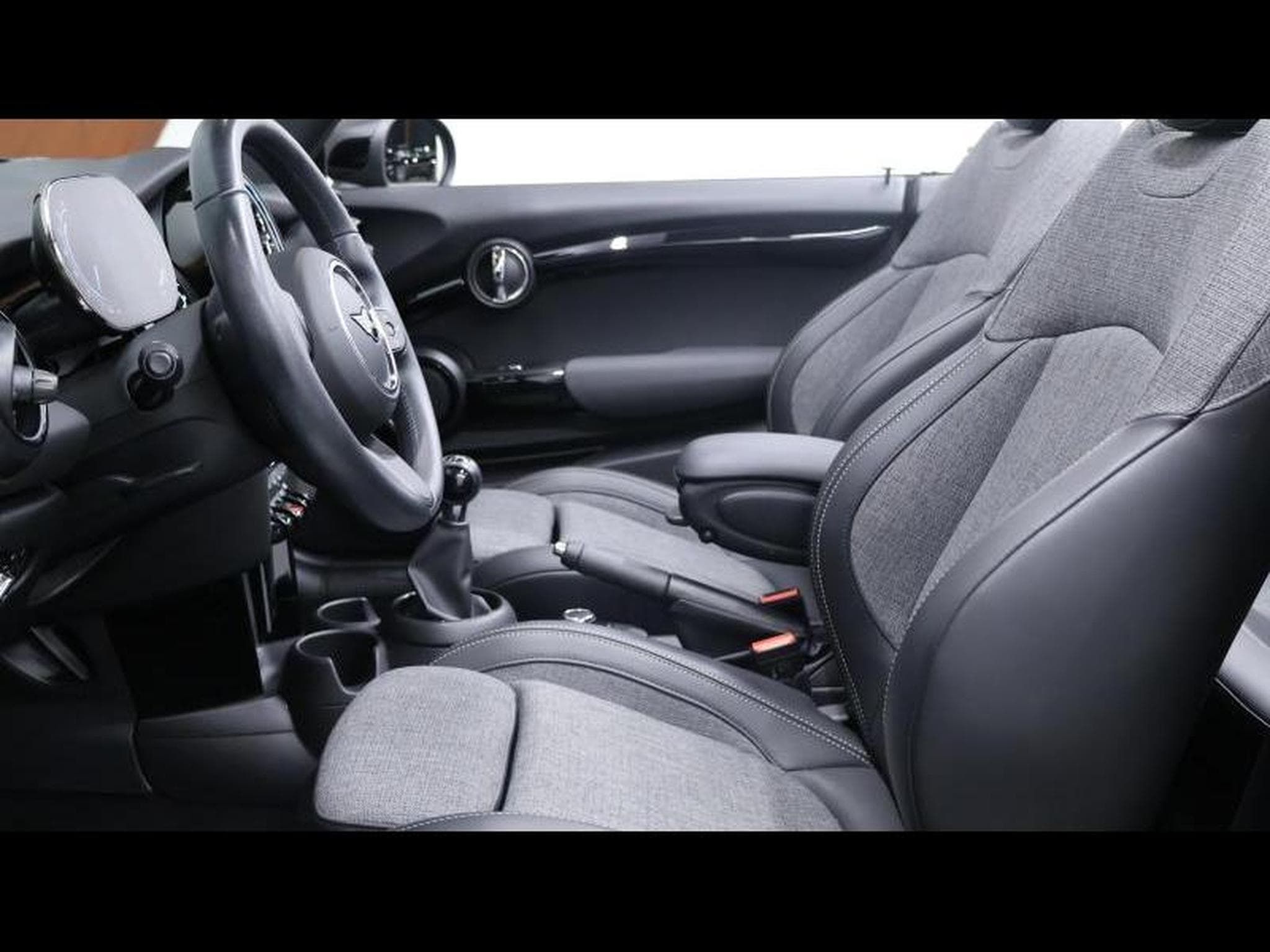 MINI Cooper cabriolet 136cv steptronic (2021) - Photo 29