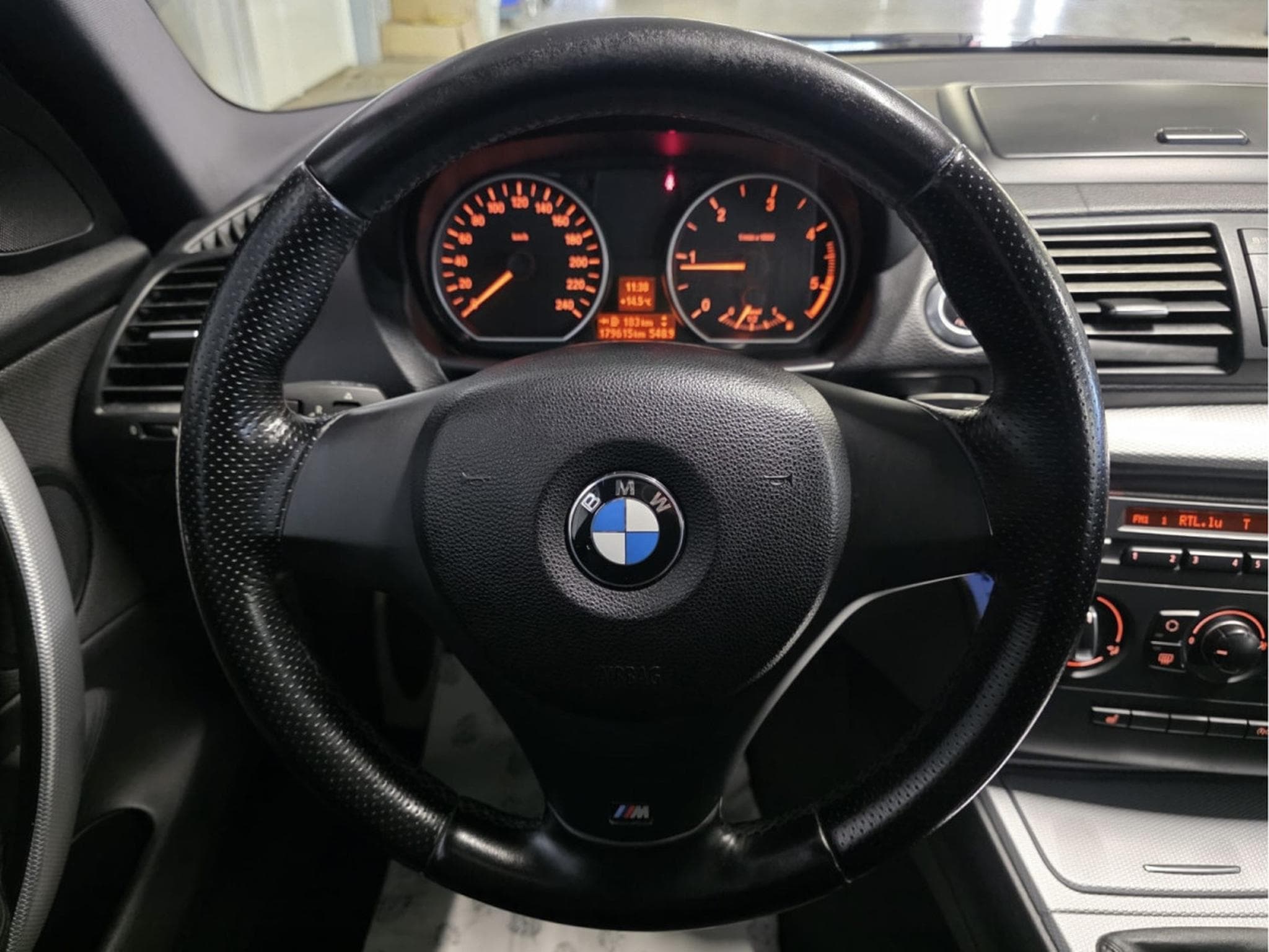 BMW 118 D COUPE M SPORT PAKET BI-XENON (2011) - Foto 7