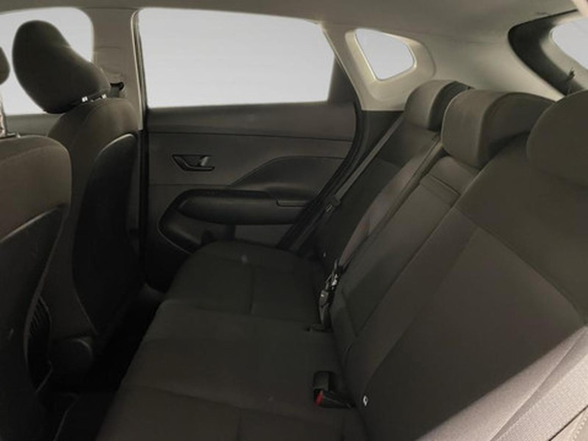 Hyundai Kona 1.0 T-GDI Techno 48V 7-DCT (2024) - Photo 10