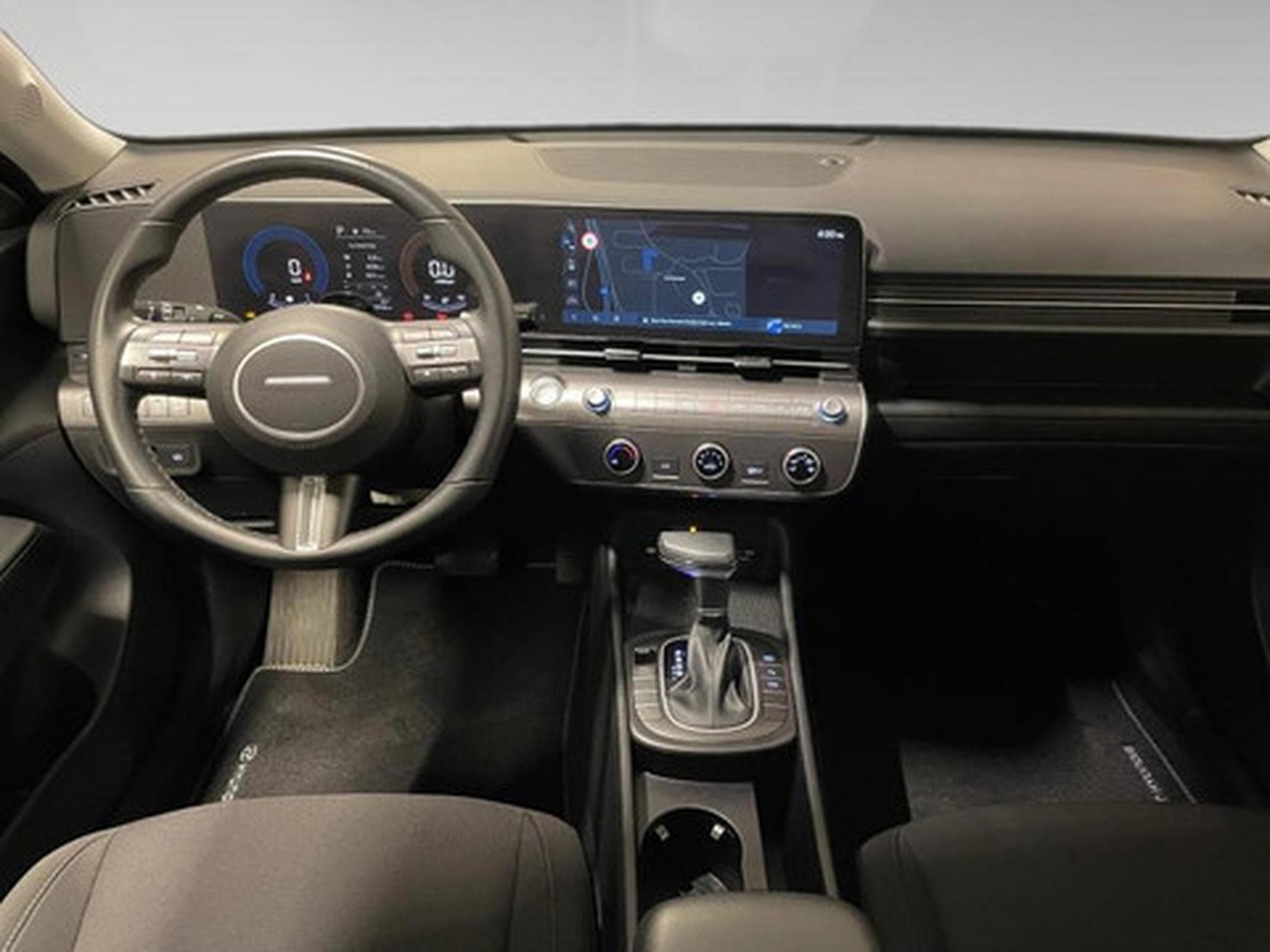 Hyundai Kona 1.0 T-GDI Techno 48V 7-DCT (2024) - Photo 4