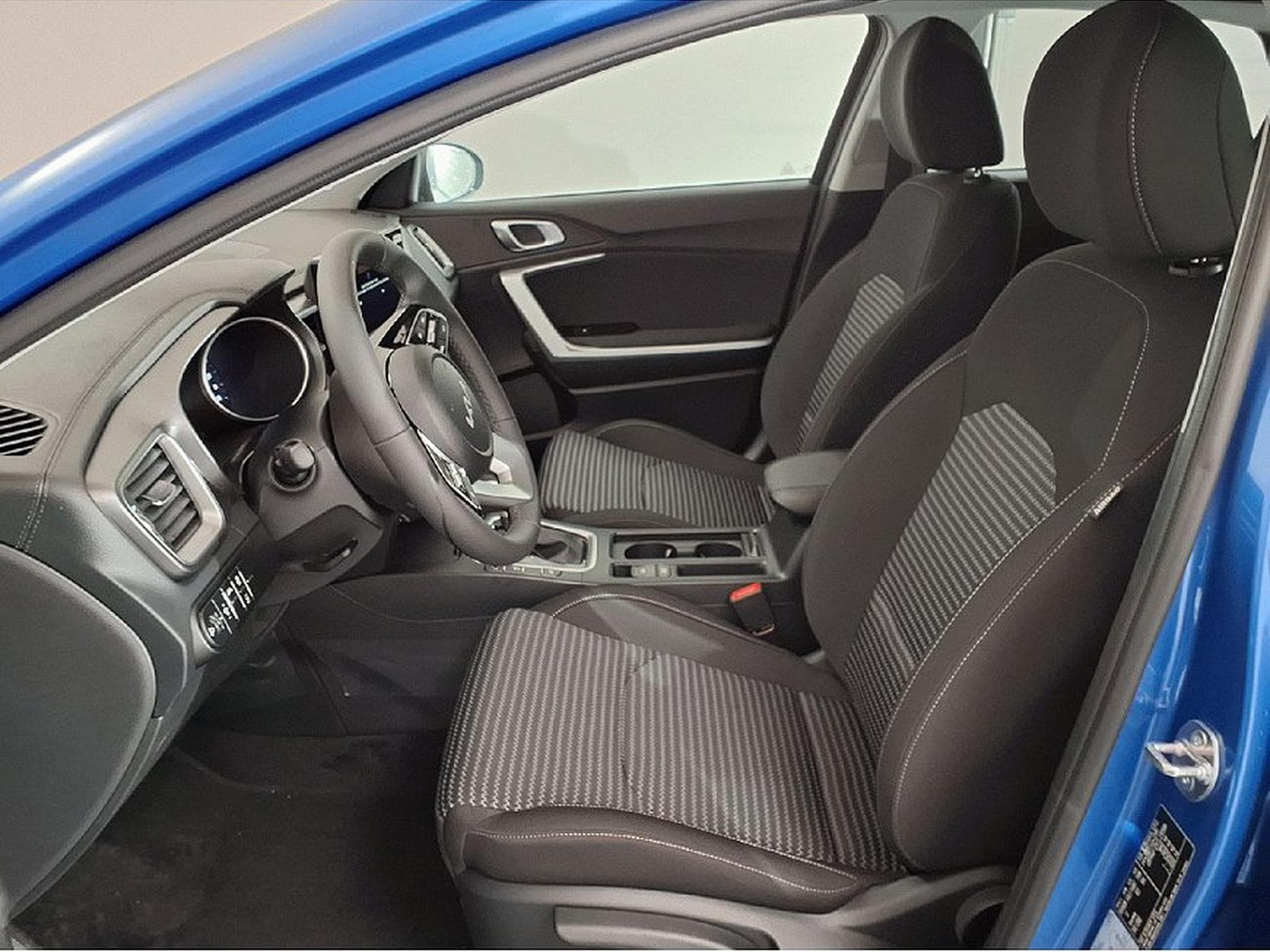 Kia XCeed (2025) - Photo 9