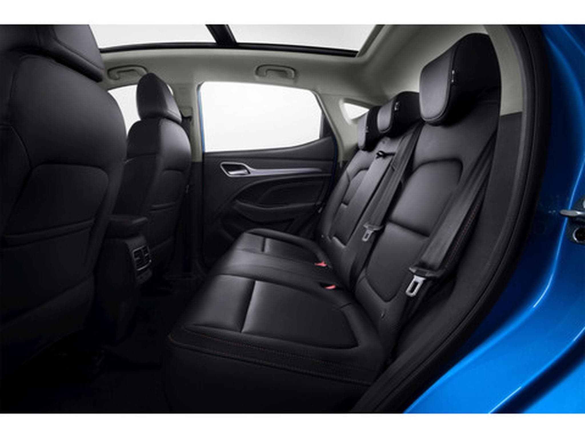 MG ZS Long Range 72 kWh Luxury (11kW OBC) (2026) - Photo 9