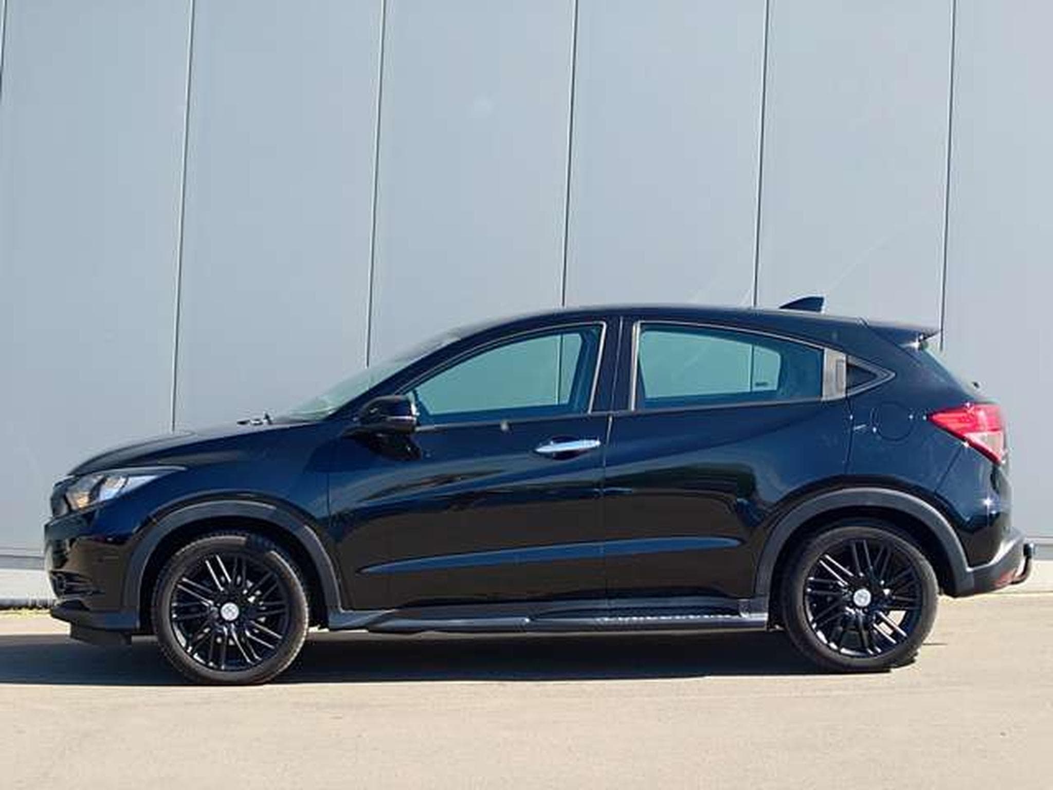 Honda HR-V HR-V 1.5  i-VTEC130 BLACK EDITON (2018) - Photo 2