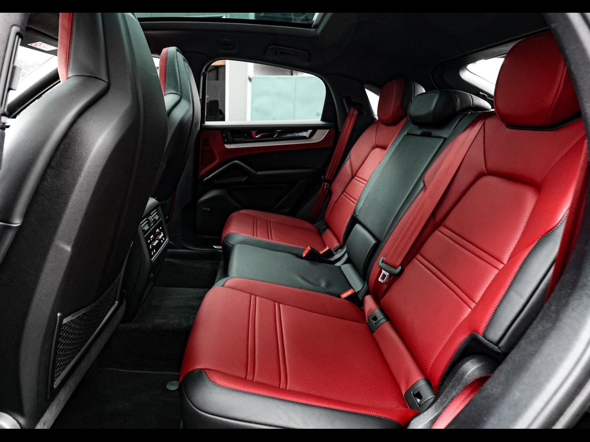 Porsche Cayenne COUPE III (2) 3.0 V6 (353 CH) – CHROMITE BLACK METALLIC (2025) - Foto 13
