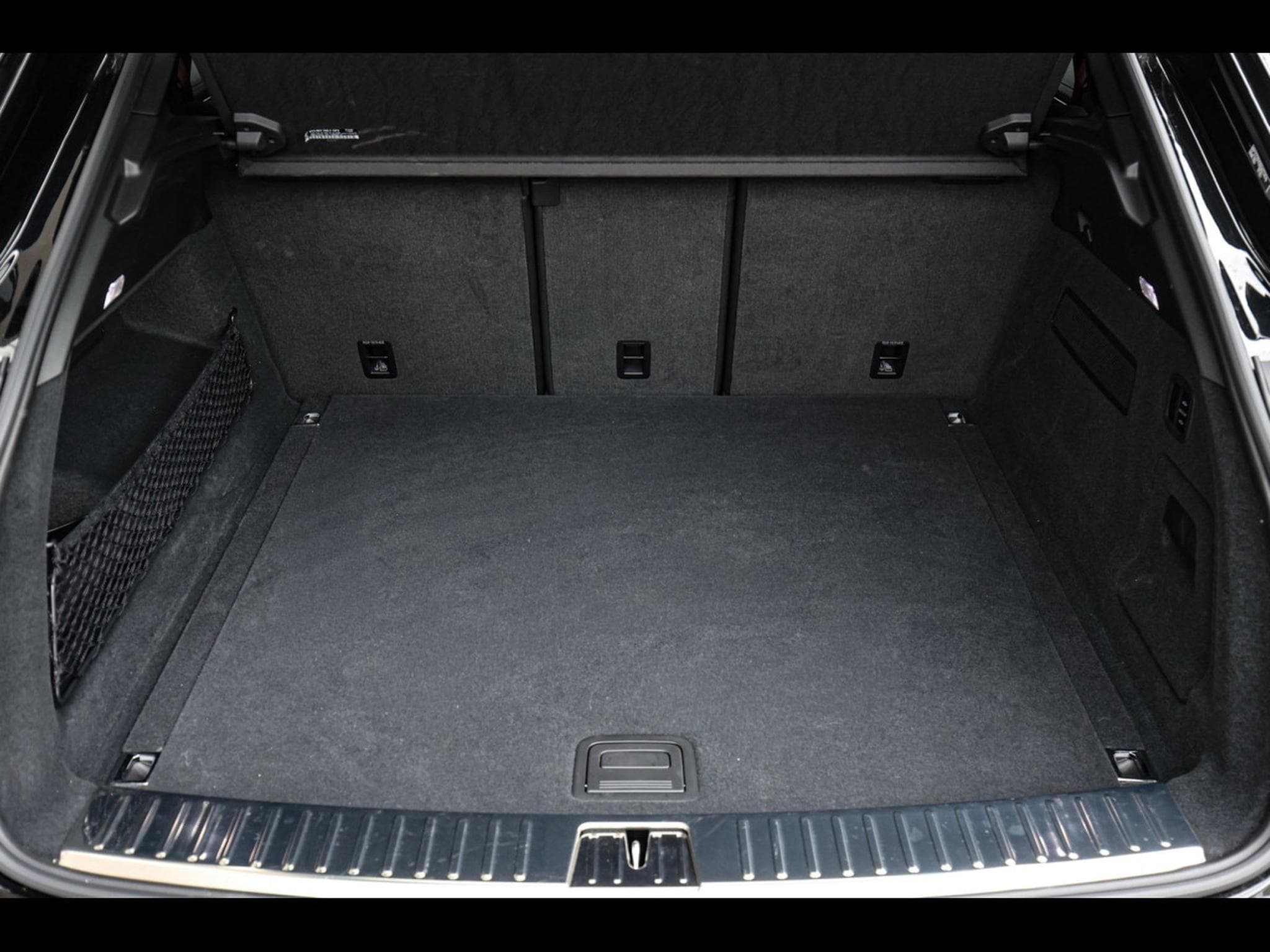 Porsche Cayenne COUPE III (2) 3.0 V6 (353 CH) – CHROMITE BLACK METALLIC (2025) - Foto 15