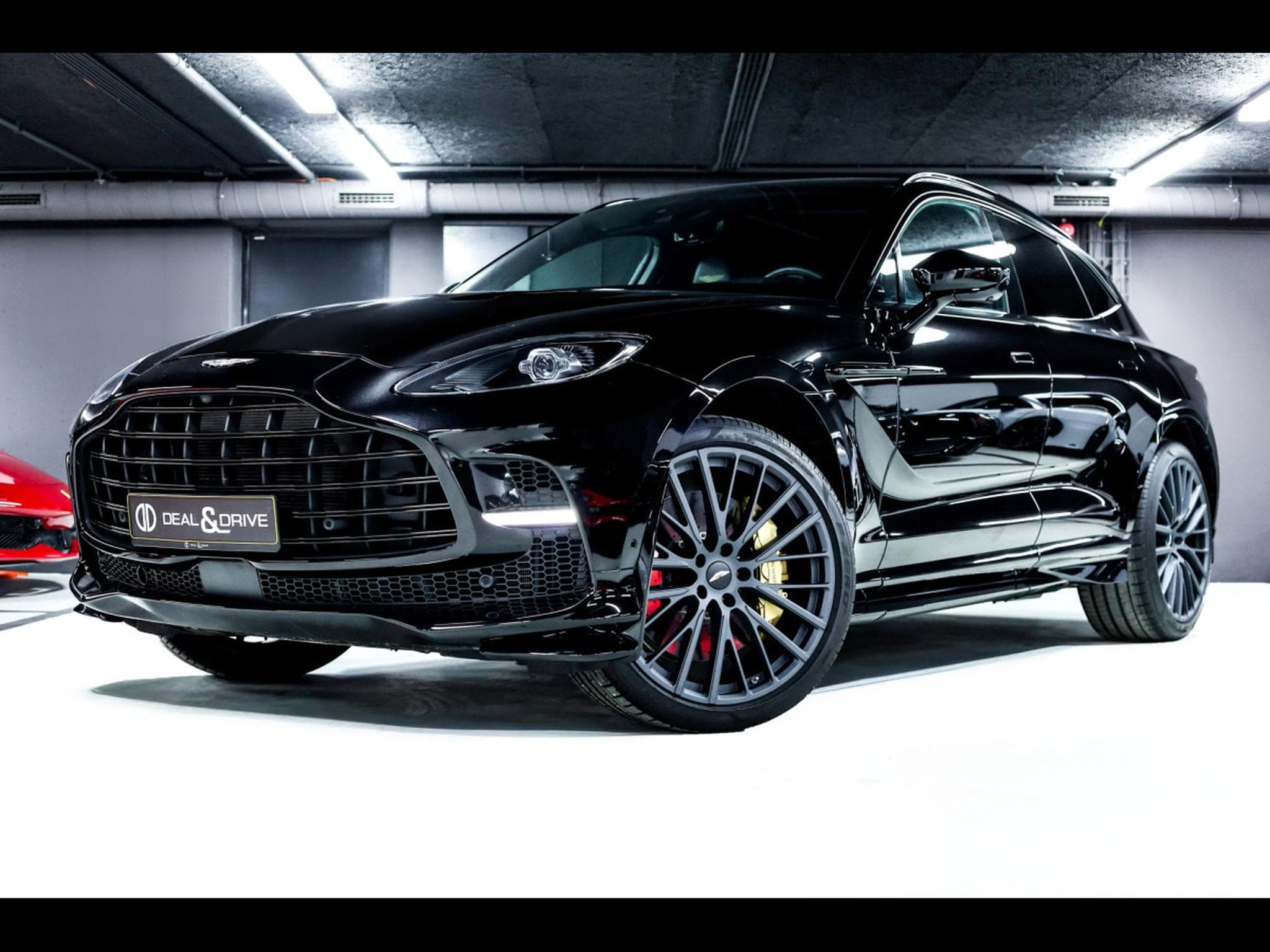 Aston-Martin DBX 707 4.0 V8 - ONYX BLACK METALLIC (2023) - Photo 1