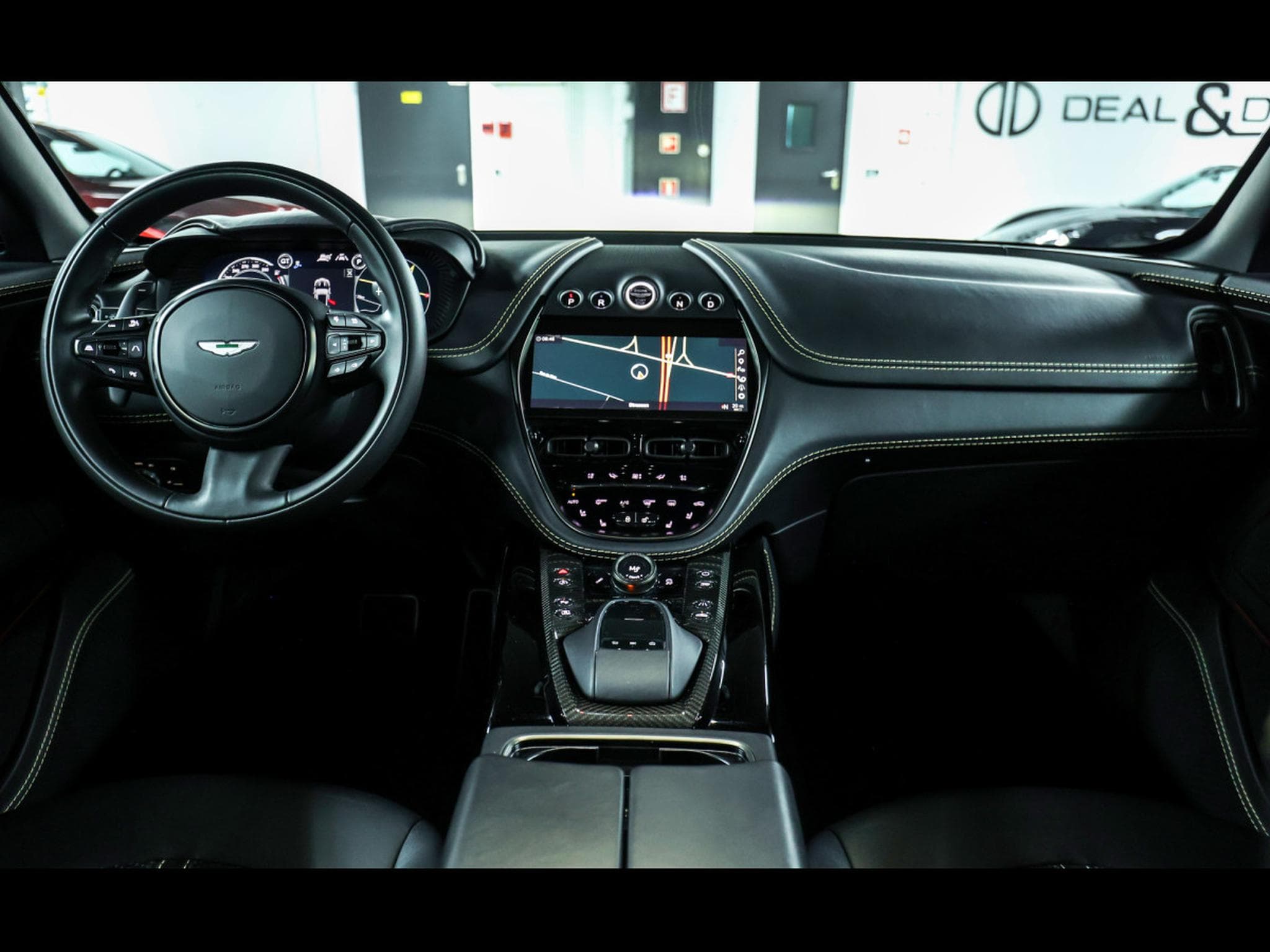Aston-Martin DBX 707 4.0 V8 - ONYX BLACK METALLIC (2023) - Photo 12