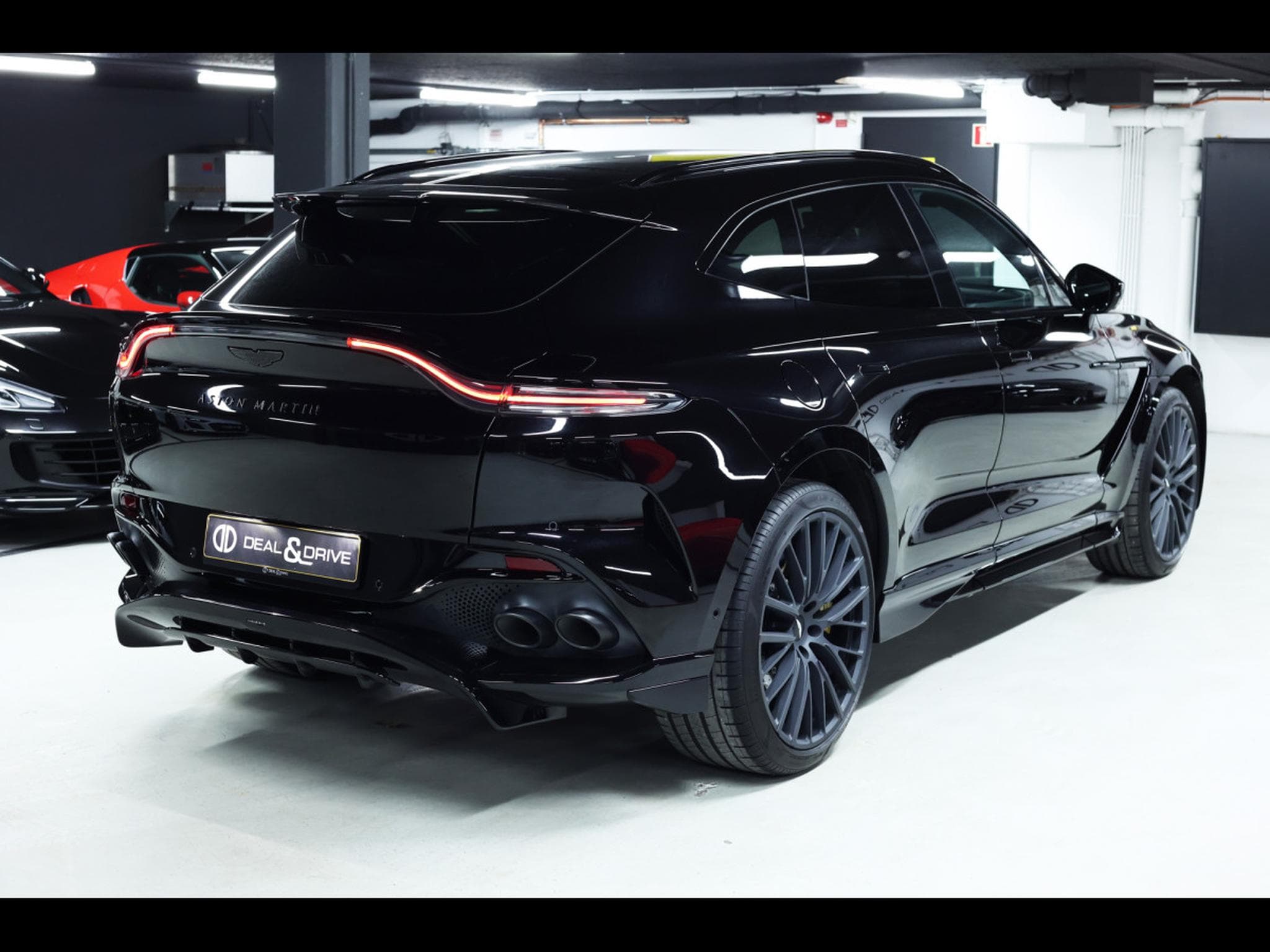 Aston-Martin DBX 707 4.0 V8 - ONYX BLACK METALLIC (2023) - Photo 7