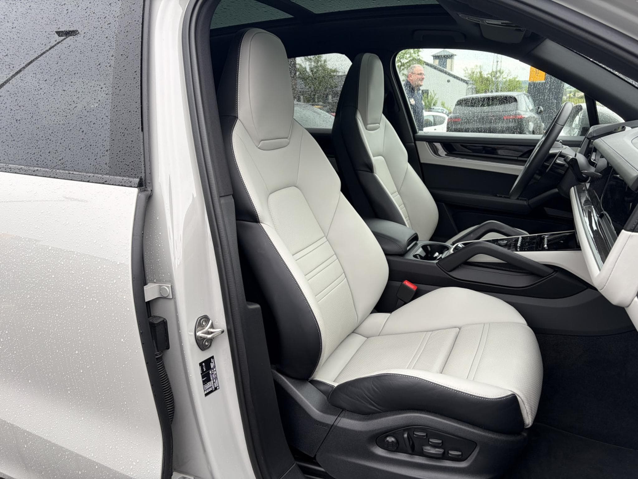 Porsche Cayenne S 4.0 441/ BI-COLOR/ CARBON/ (2023) - Foto 13
