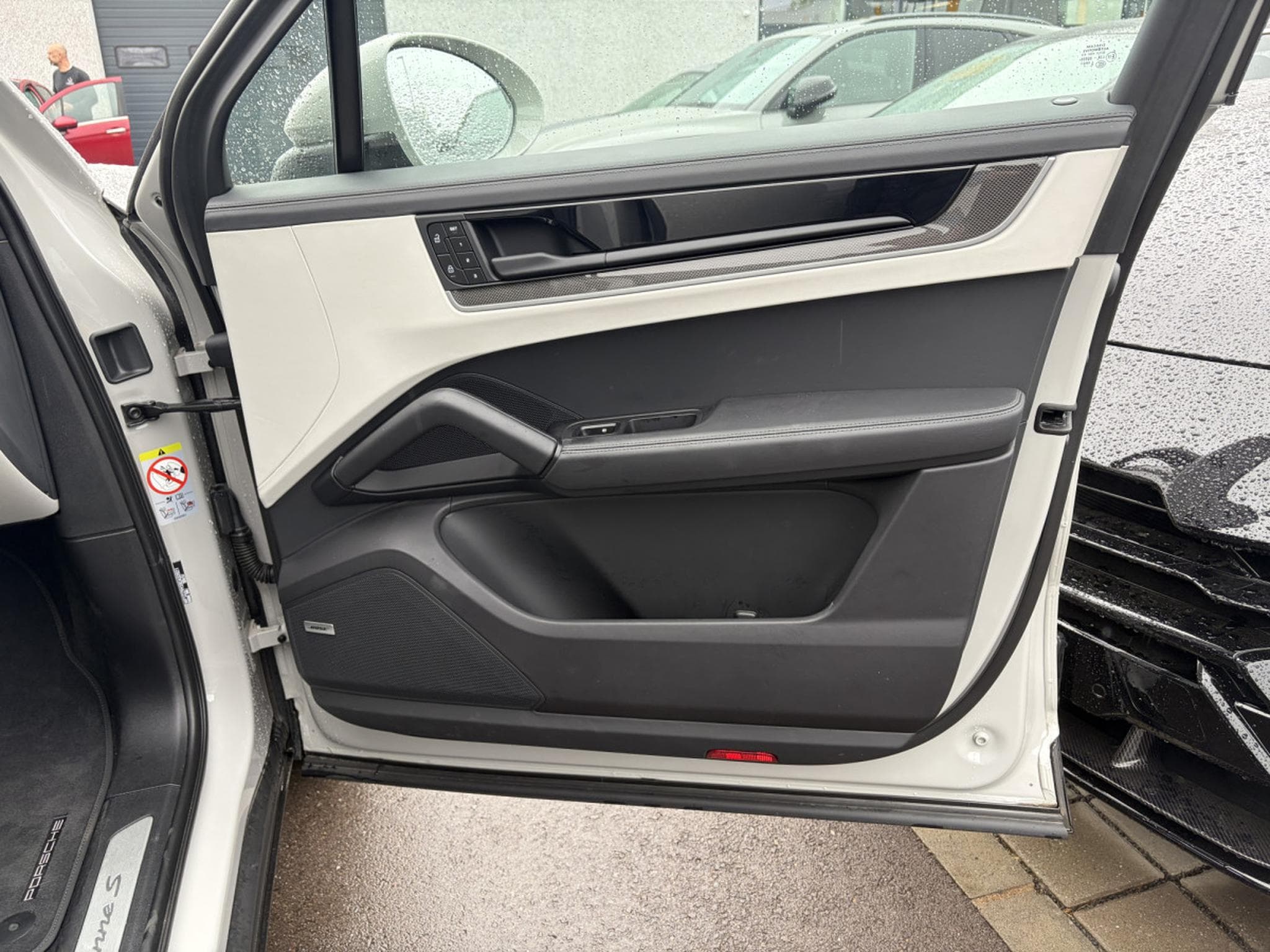 Porsche Cayenne S 4.0 441/ BI-COLOR/ CARBON/ (2023) - Foto 16