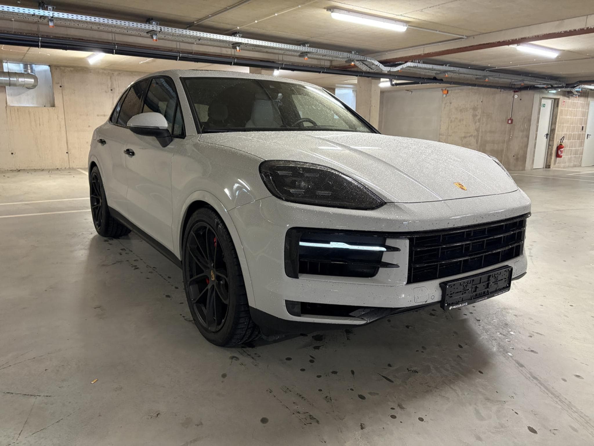 Porsche Cayenne S 4.0 441/ BI-COLOR/ CARBON/ (2023) - Foto 3