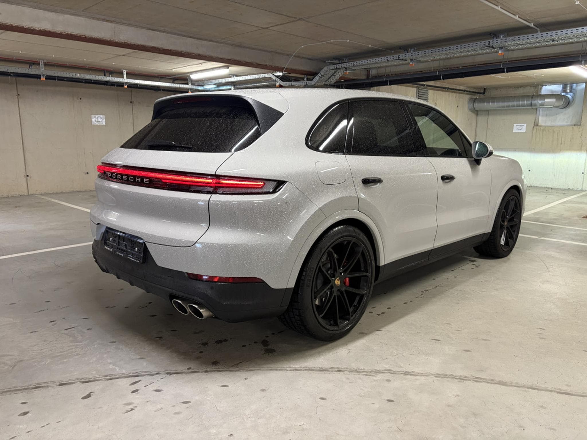 Porsche Cayenne S 4.0 441/ BI-COLOR/ CARBON/ (2023) - Foto 8