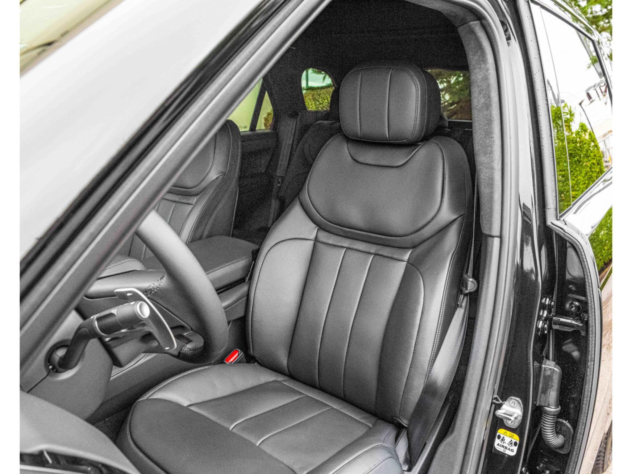 Land-Rover Range Rover Sport P530 V8 FIRST EDITION BLACK PACK (2023) - Photo 4
