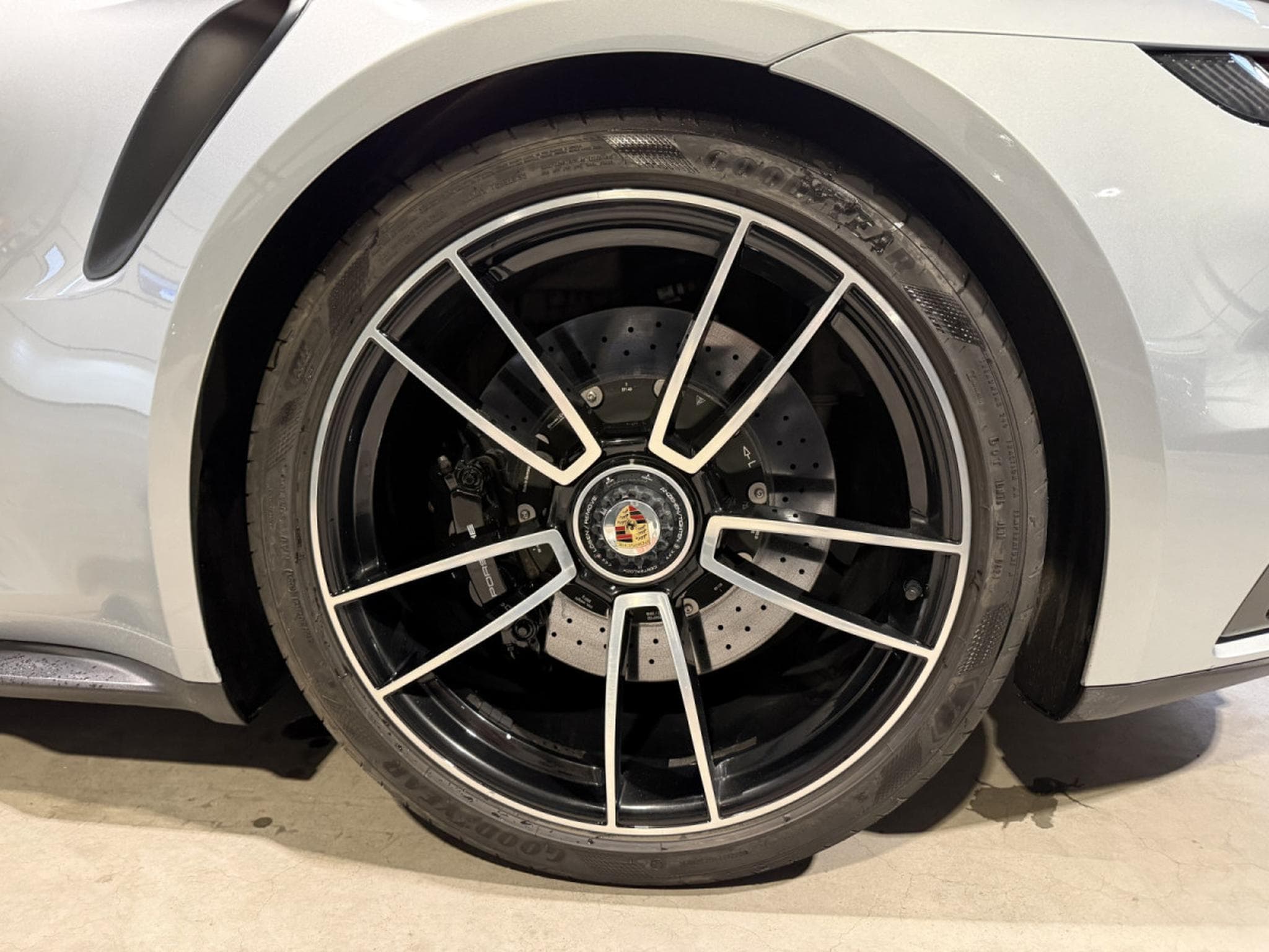 Porsche 911 911 TURBO S/ PDCC/PCCB/PDLS+/PASM/PTV PLUS (2020) - Foto 20
