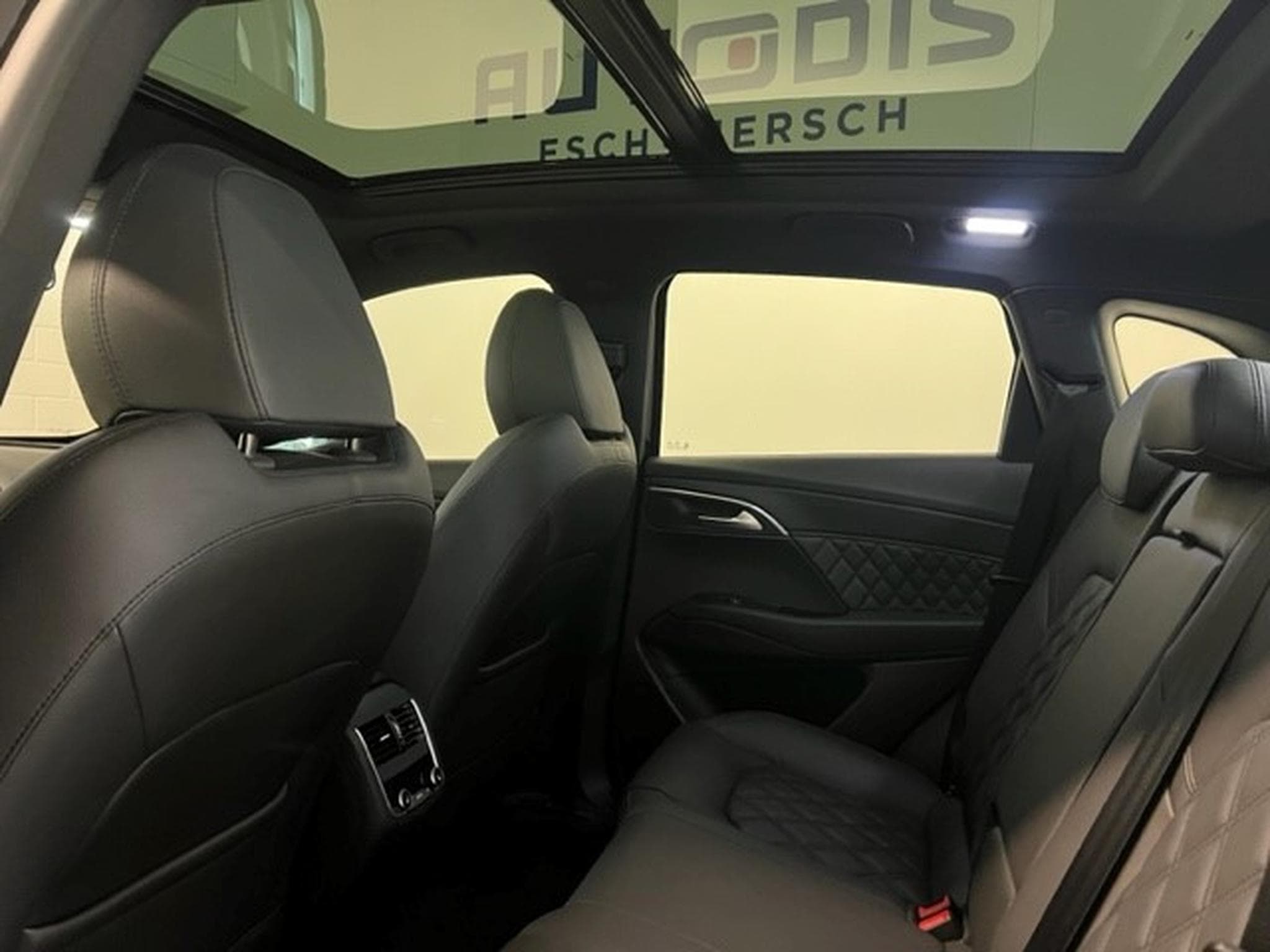 Borgward BX7 TS 2.0 T-GDI SPORT 4WD AUTO (2021) - Photo 5