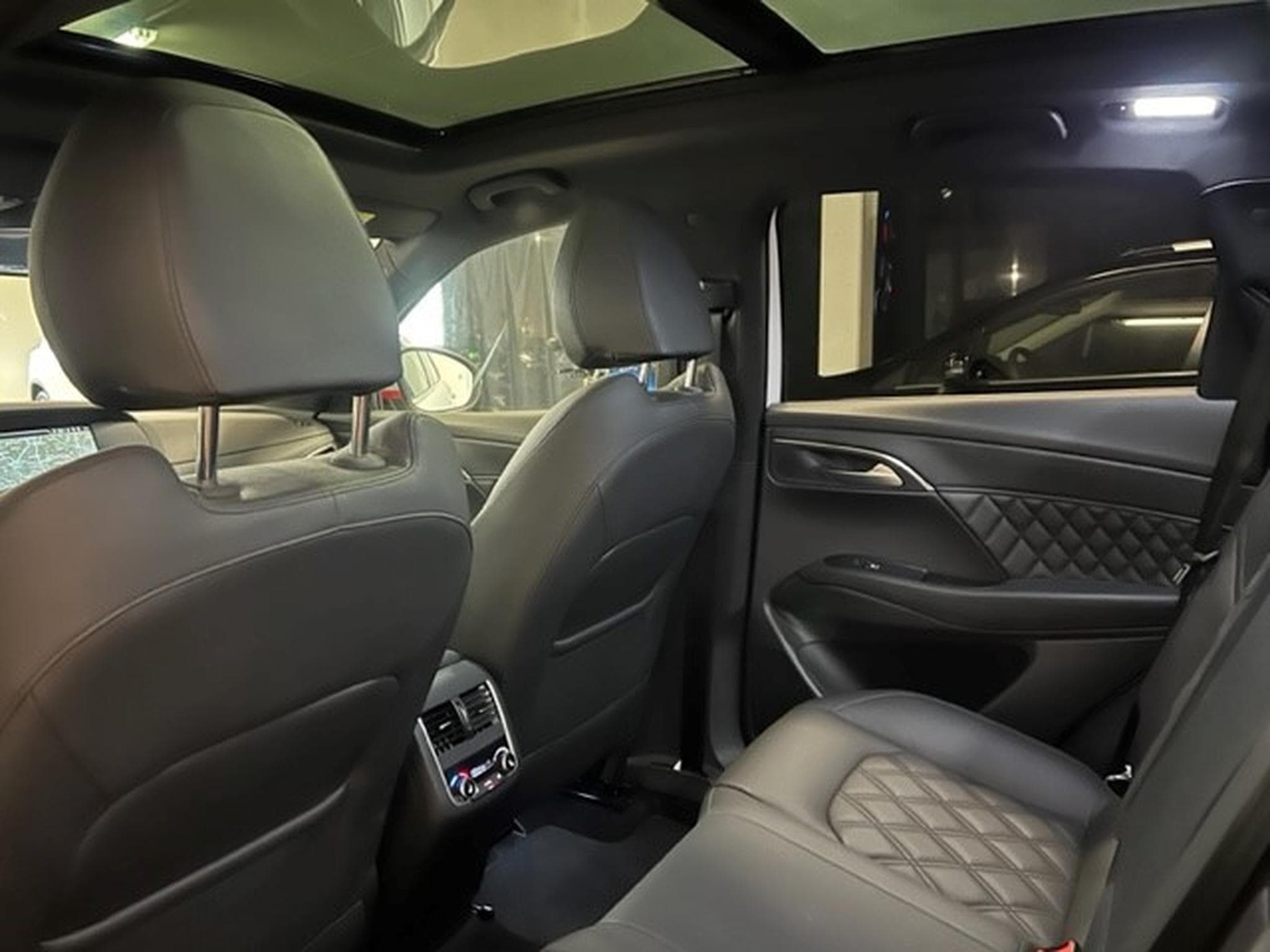 Borgward BX7 TS 2.0 T-GDI SPORT 4WD AUTO (2021) - Photo 6