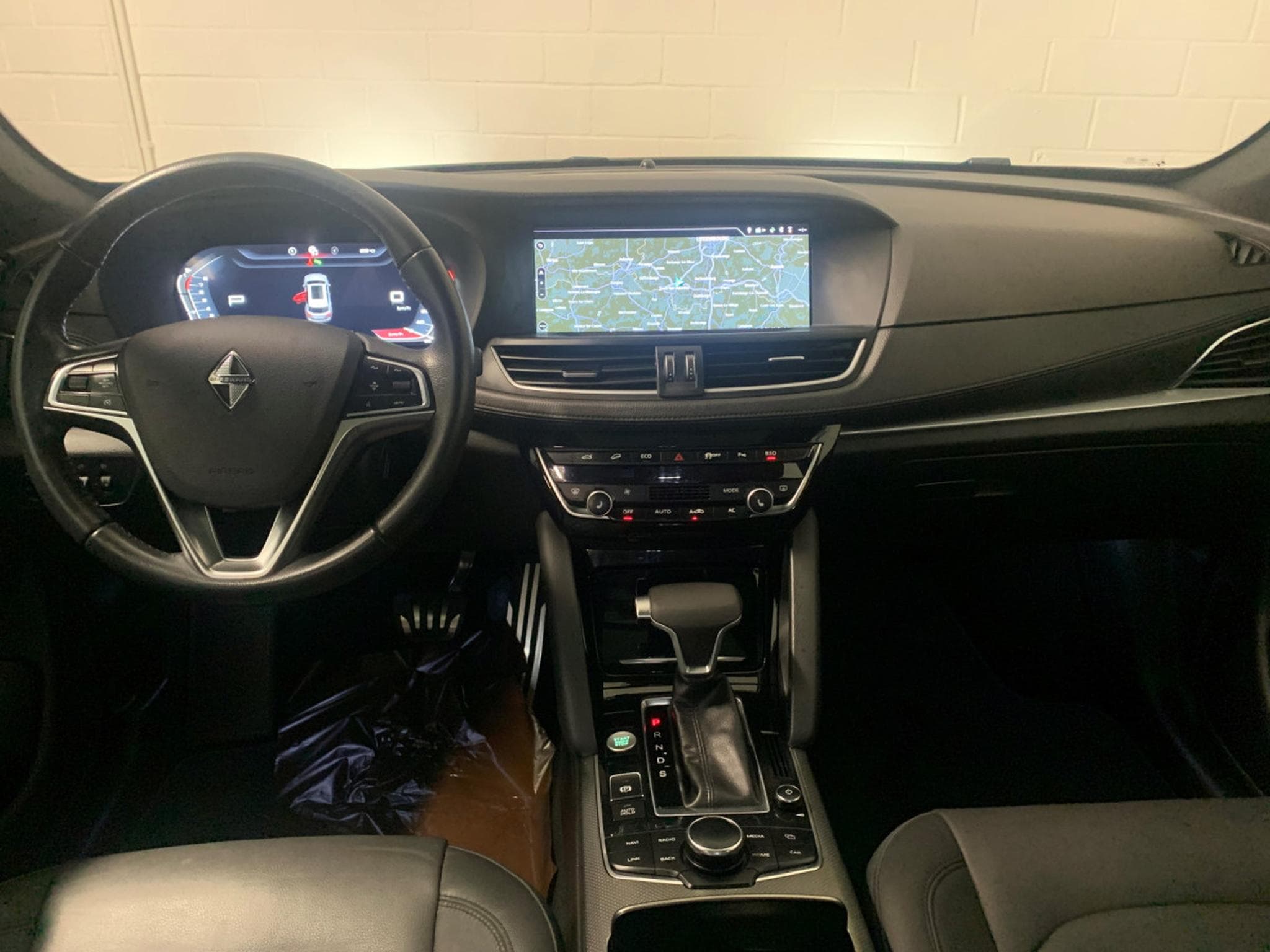 Borgward BX7 TS 2.0 T-GDI SPORT 4WD AUTO (2021) - Photo 7