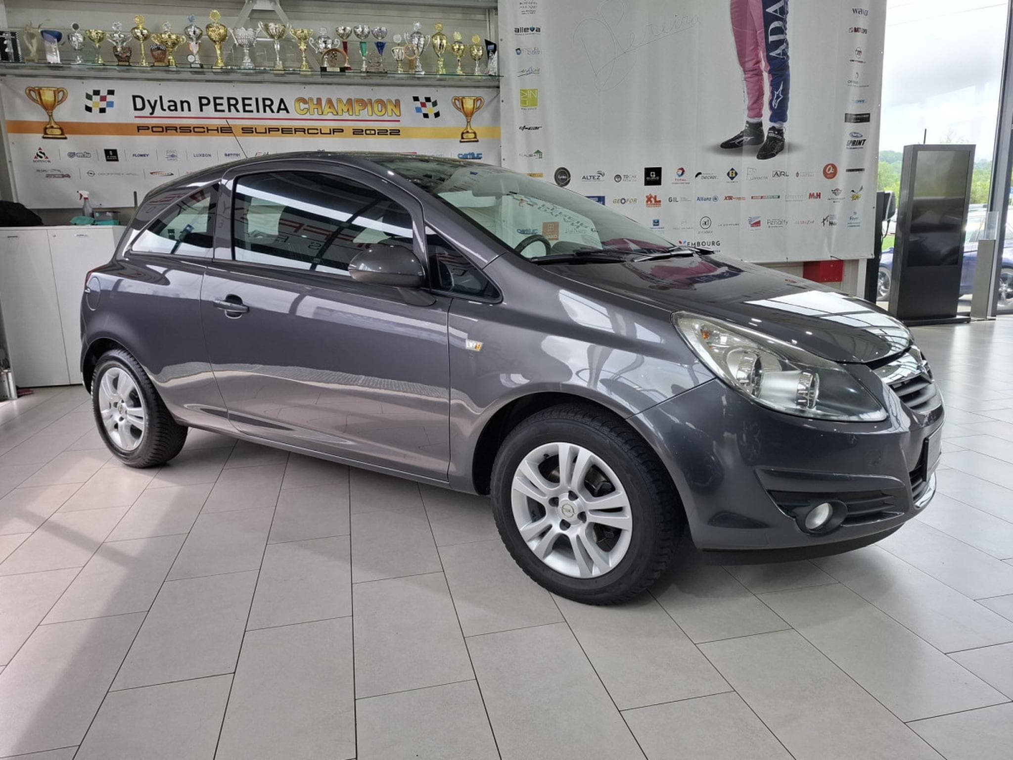 Opel Corsa 1.0 ESS., 1 HAND, 51000KM , GARANTIE (2010) - Foto 4