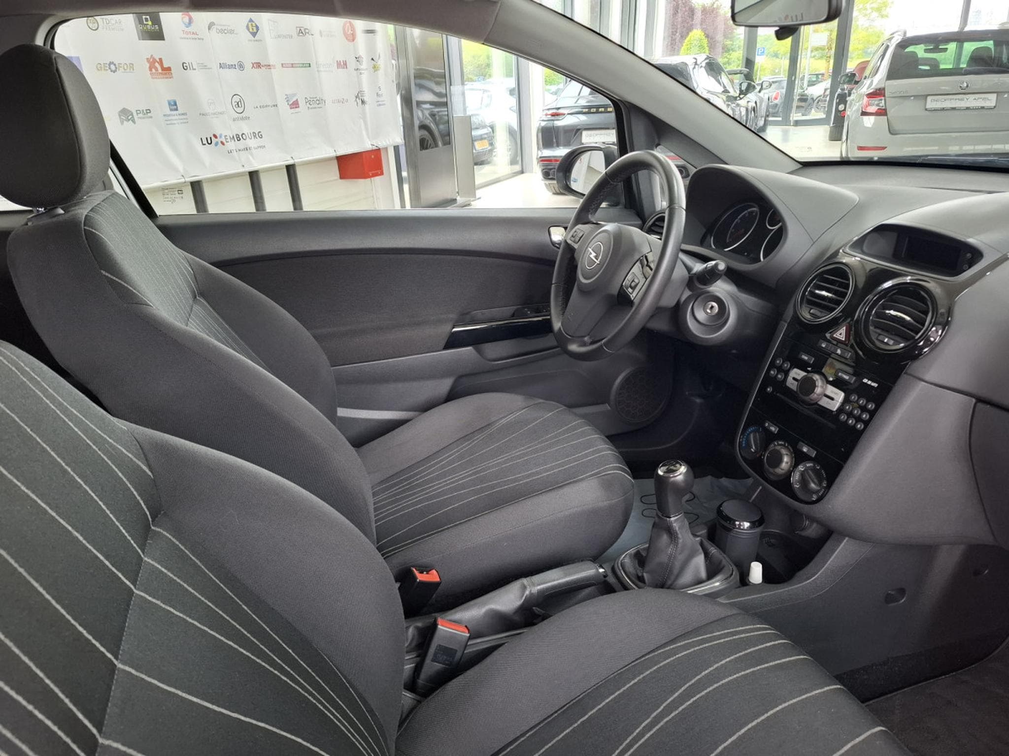 Opel Corsa 1.0 ESS., 1 HAND, 51000KM , GARANTIE (2010) - Foto 6