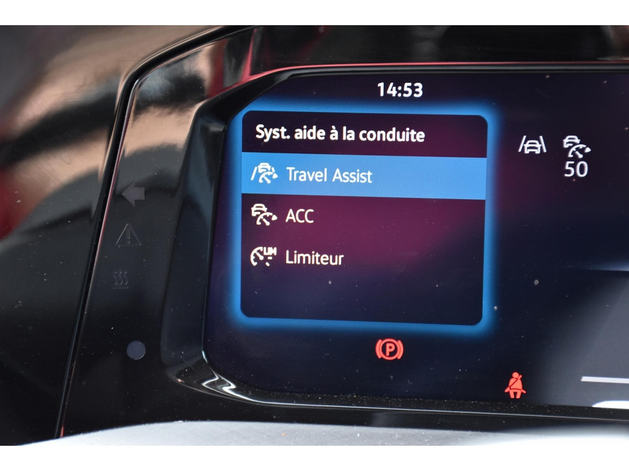 VW Golf 2.0 TDI Life GARANTIE 2028 ACC TRAVEL SIDE CAM ATT RMQ 1° M. (2025) - Foto 19