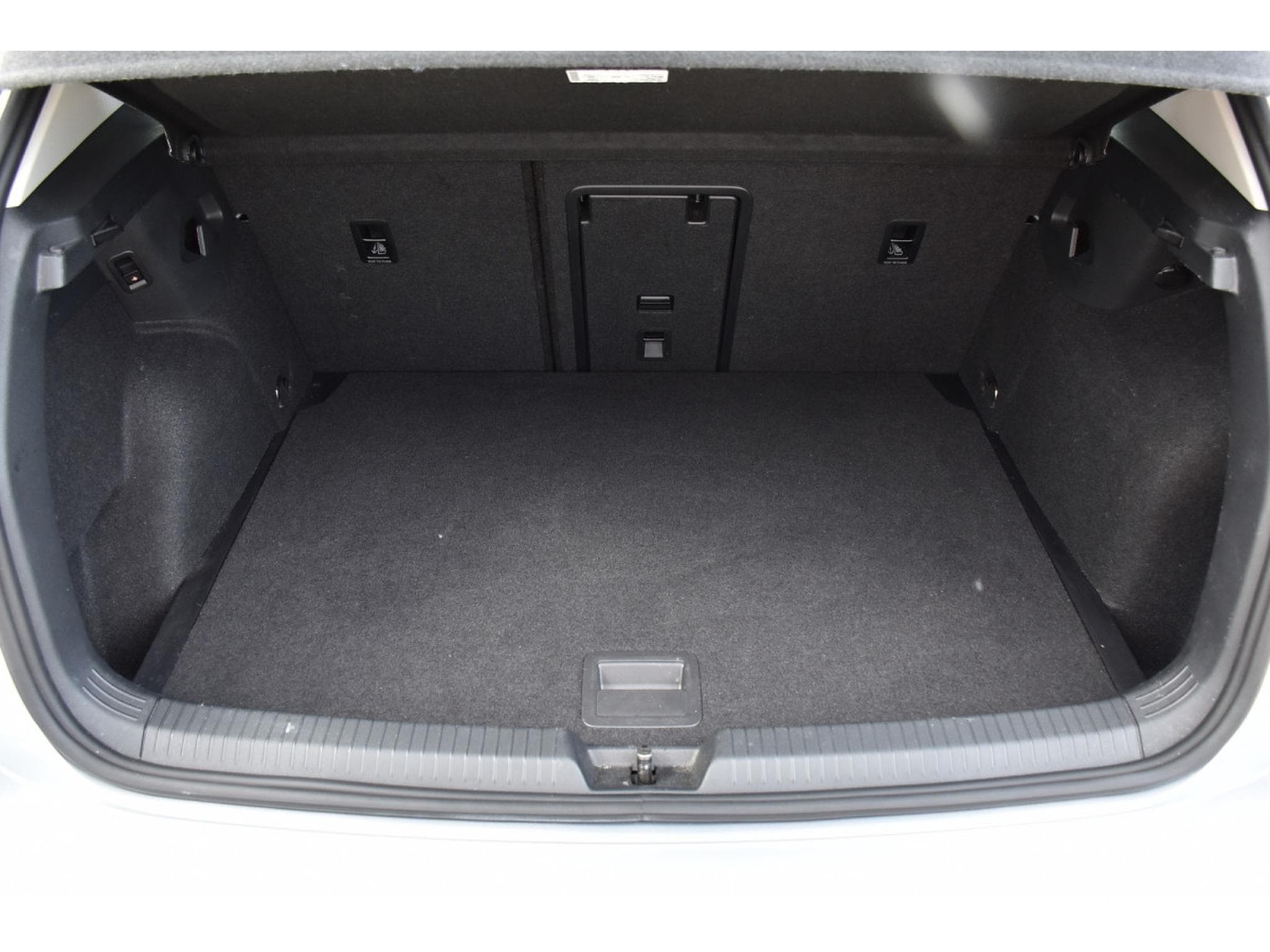 VW Golf 2.0 TDI Life GARANTIE 2028 ACC TRAVEL SIDE CAM ATT RMQ 1° M. (2025) - Foto 25