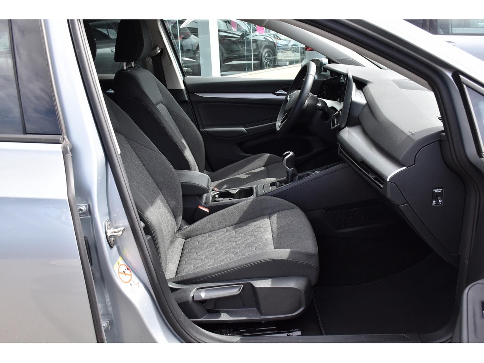 VW Golf 2.0 TDI Life GARANTIE 2028 ACC TRAVEL SIDE CAM ATT RMQ 1° M. (2025) - Foto 7