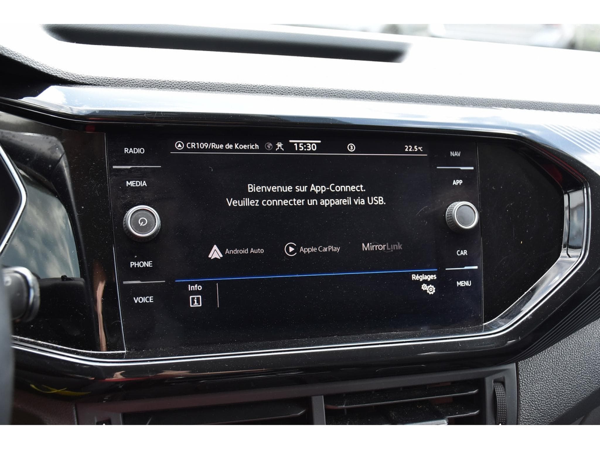VW T-Cross 1.0 TSI Style DSG ACC LANE SIDE GPS LED 1° MAIN (2021) - Foto 13
