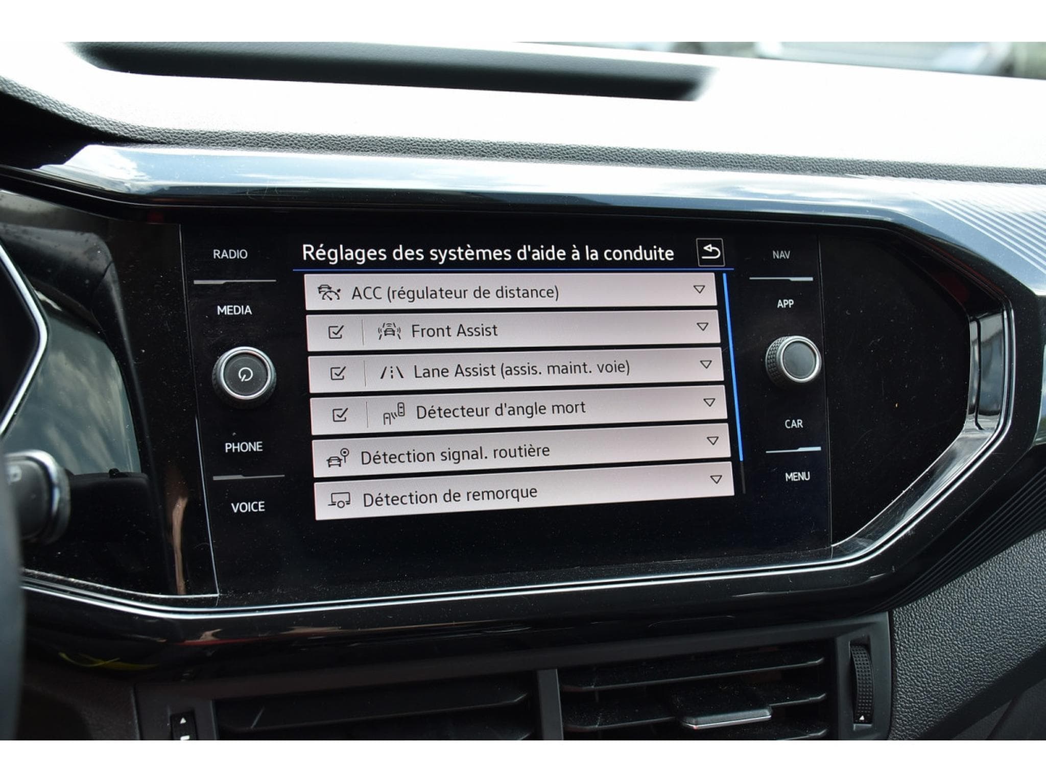 VW T-Cross 1.0 TSI Style DSG ACC LANE SIDE GPS LED 1° MAIN (2021) - Foto 15