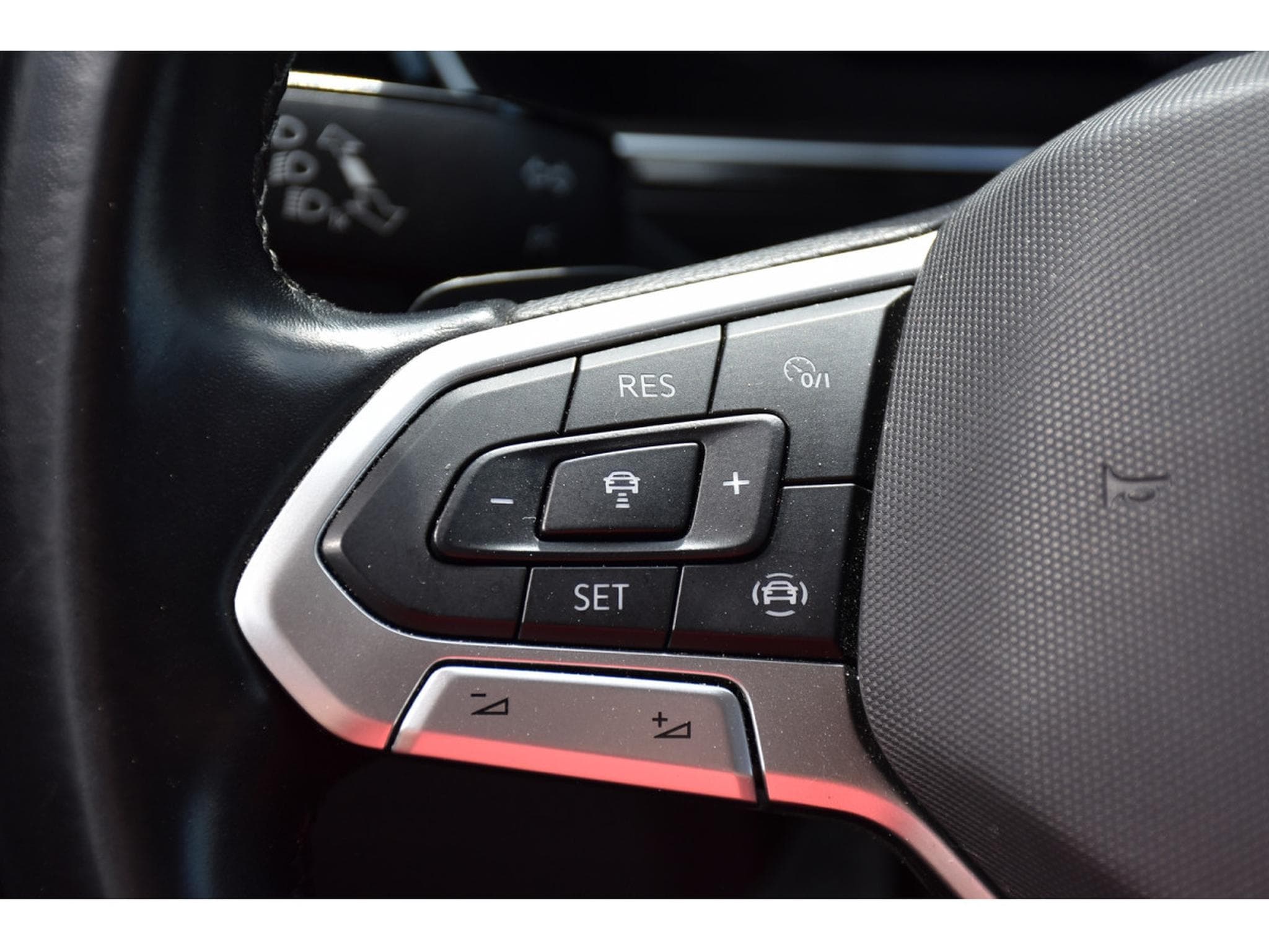 VW T-Cross 1.0 TSI Style DSG ACC LANE SIDE GPS LED 1° MAIN (2021) - Foto 19