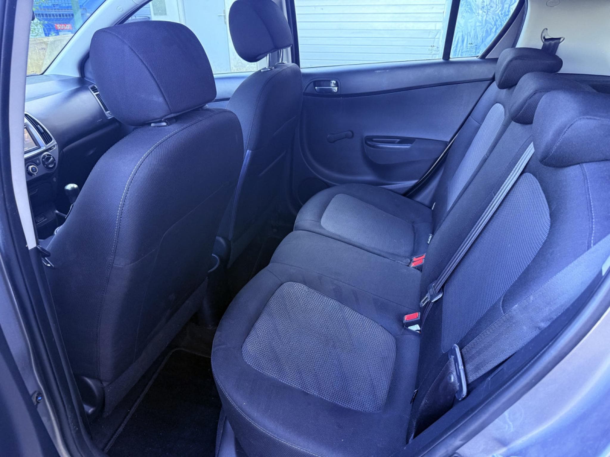 Hyundai i20 1.2i 85 Classic Clim (2013) - Photo 3