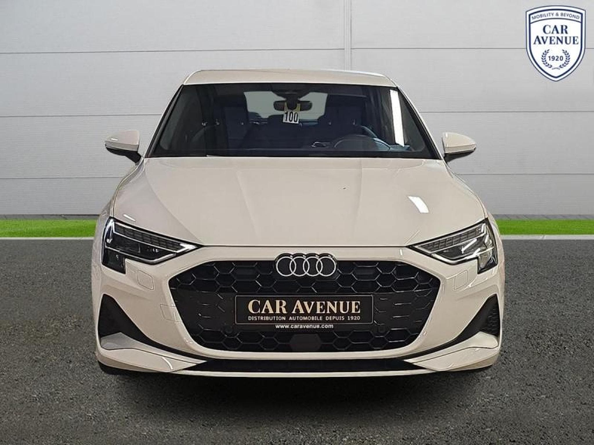 AUDI A3 30 TFSI 116ch Hybride Business Executive S tronic 7 (2024) - Photo 3