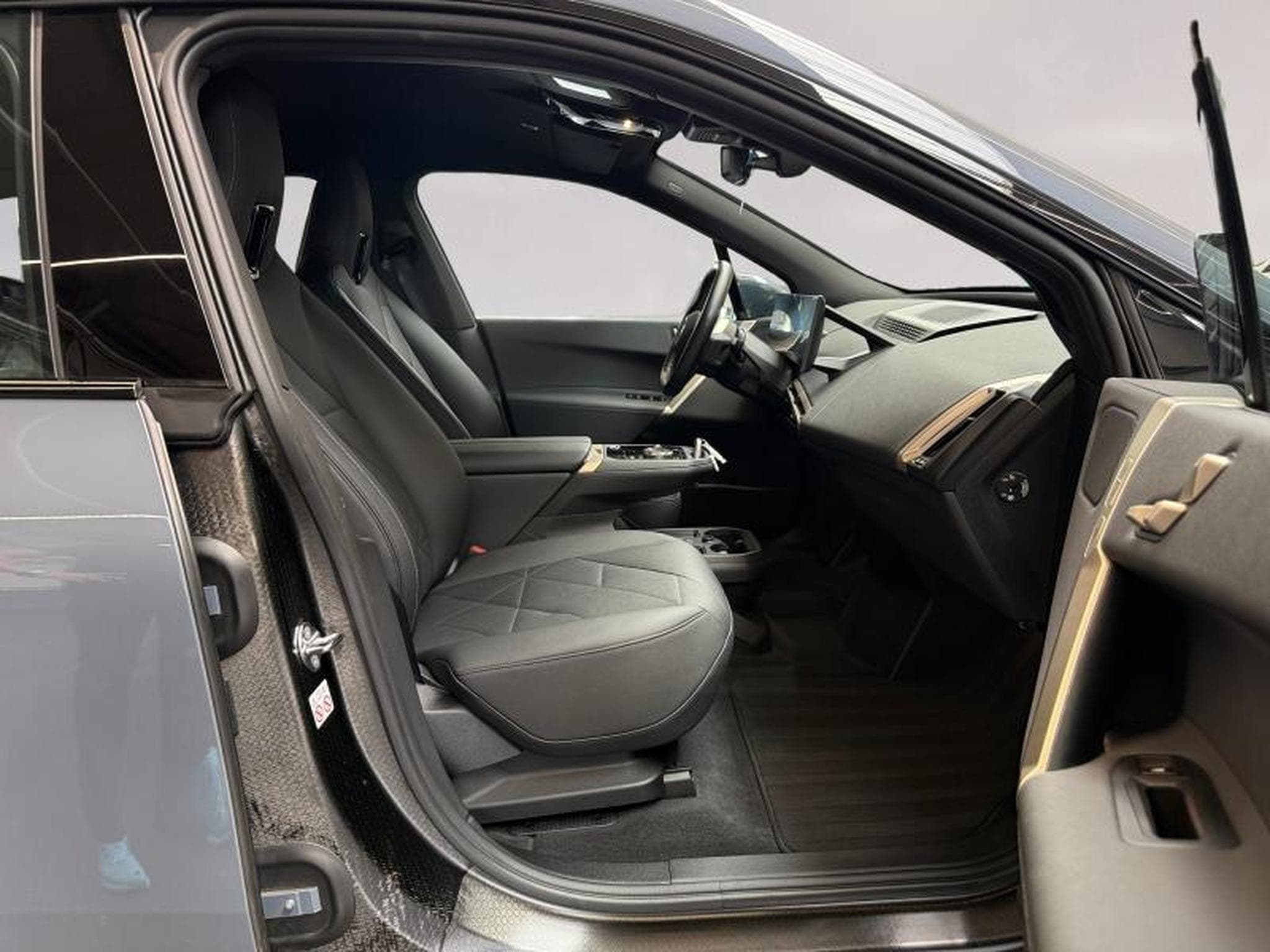 BMW iX iX xDrive40 (2022) - Photo 13