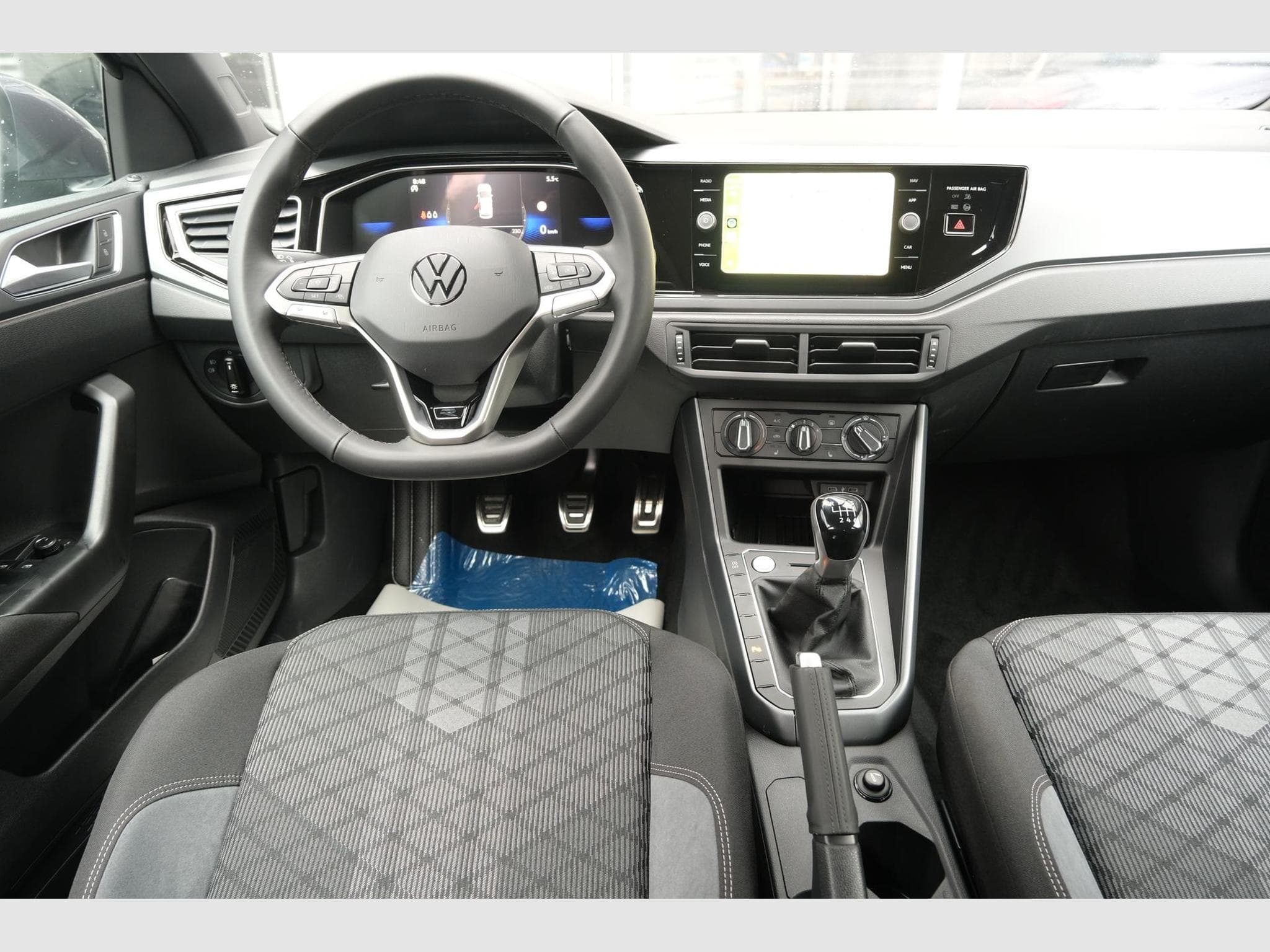 VW Taigo 1.0 TSI R-Line (2026) - Photo 10