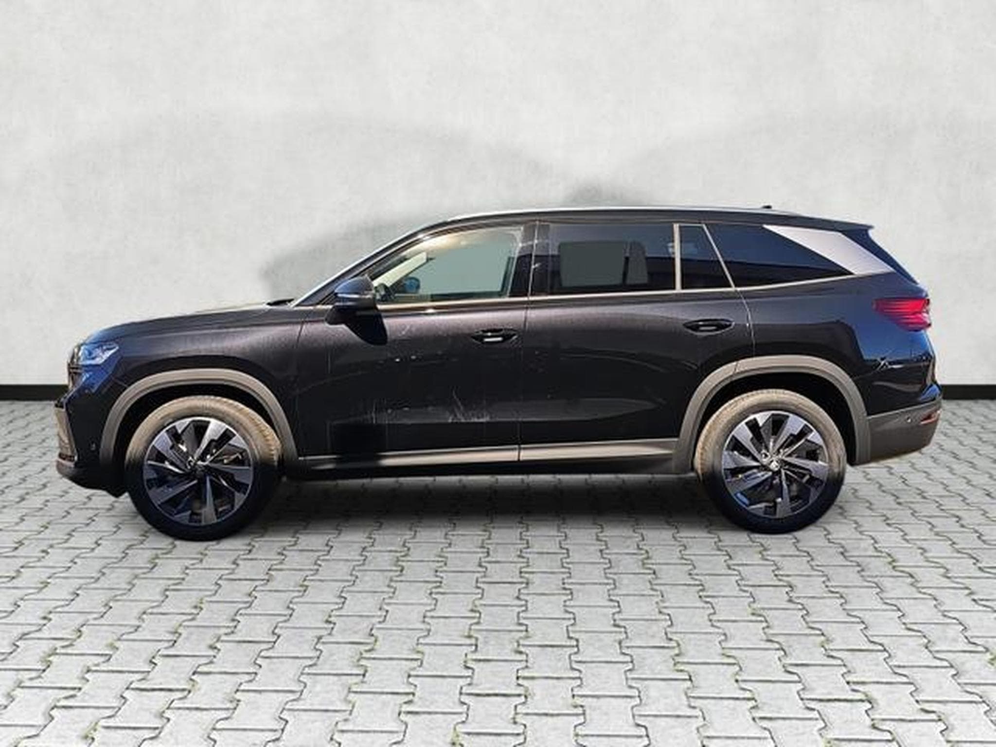 Skoda Kodiaq 2.0 TDI 142 kW 4x4 Selection (2026) - Photo 4