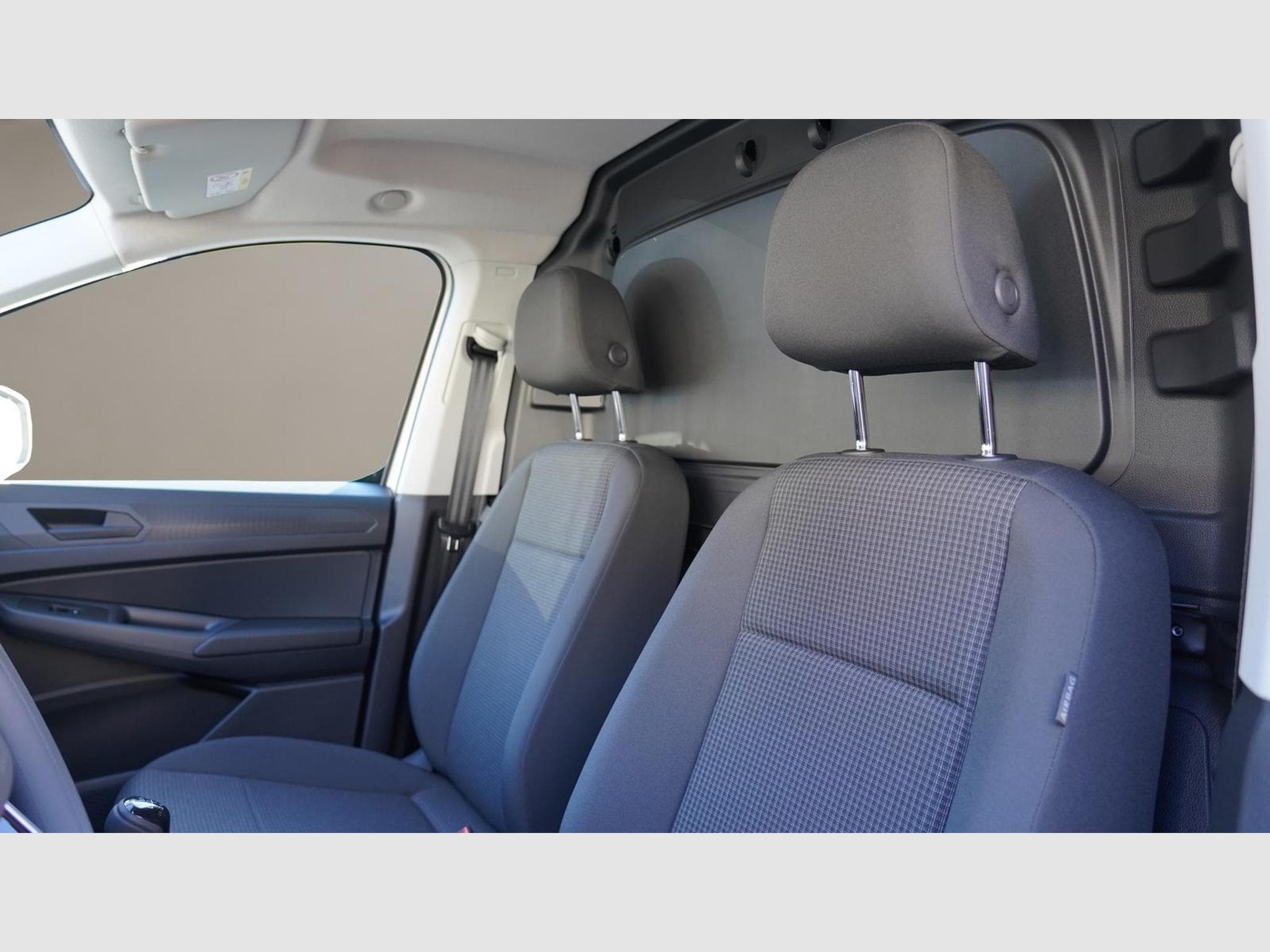 VW Caddy Cargo (2025) - Photo 12