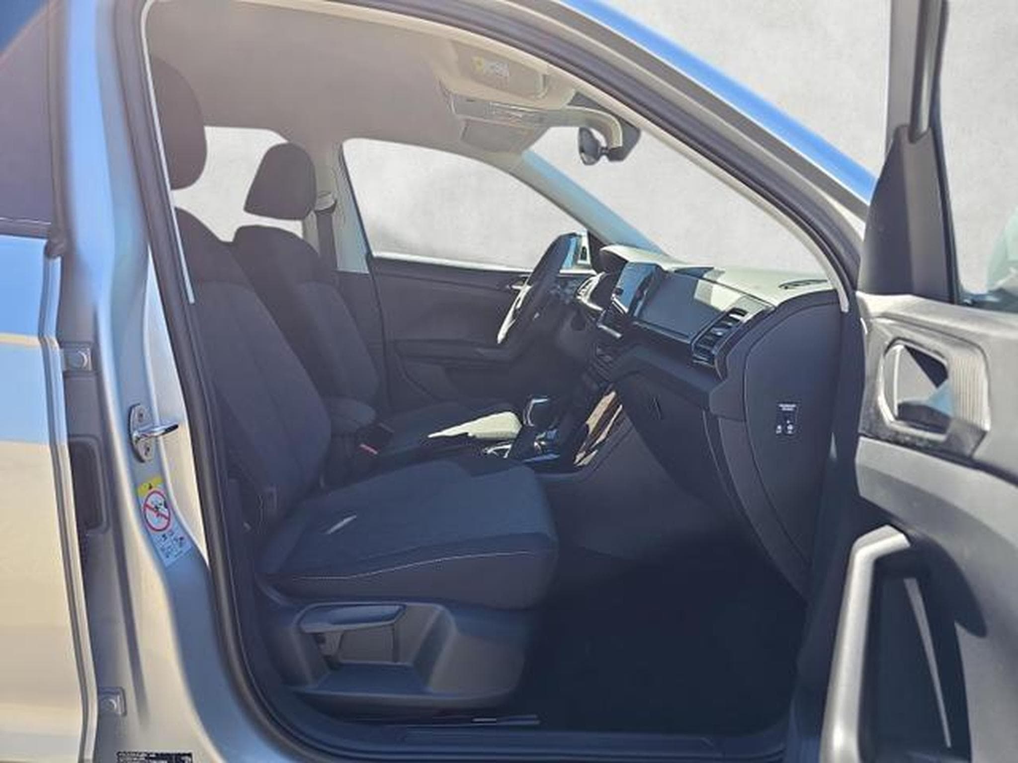 VW T-Cross 1.0 TSI 85 kW Life (2026) - Photo 10