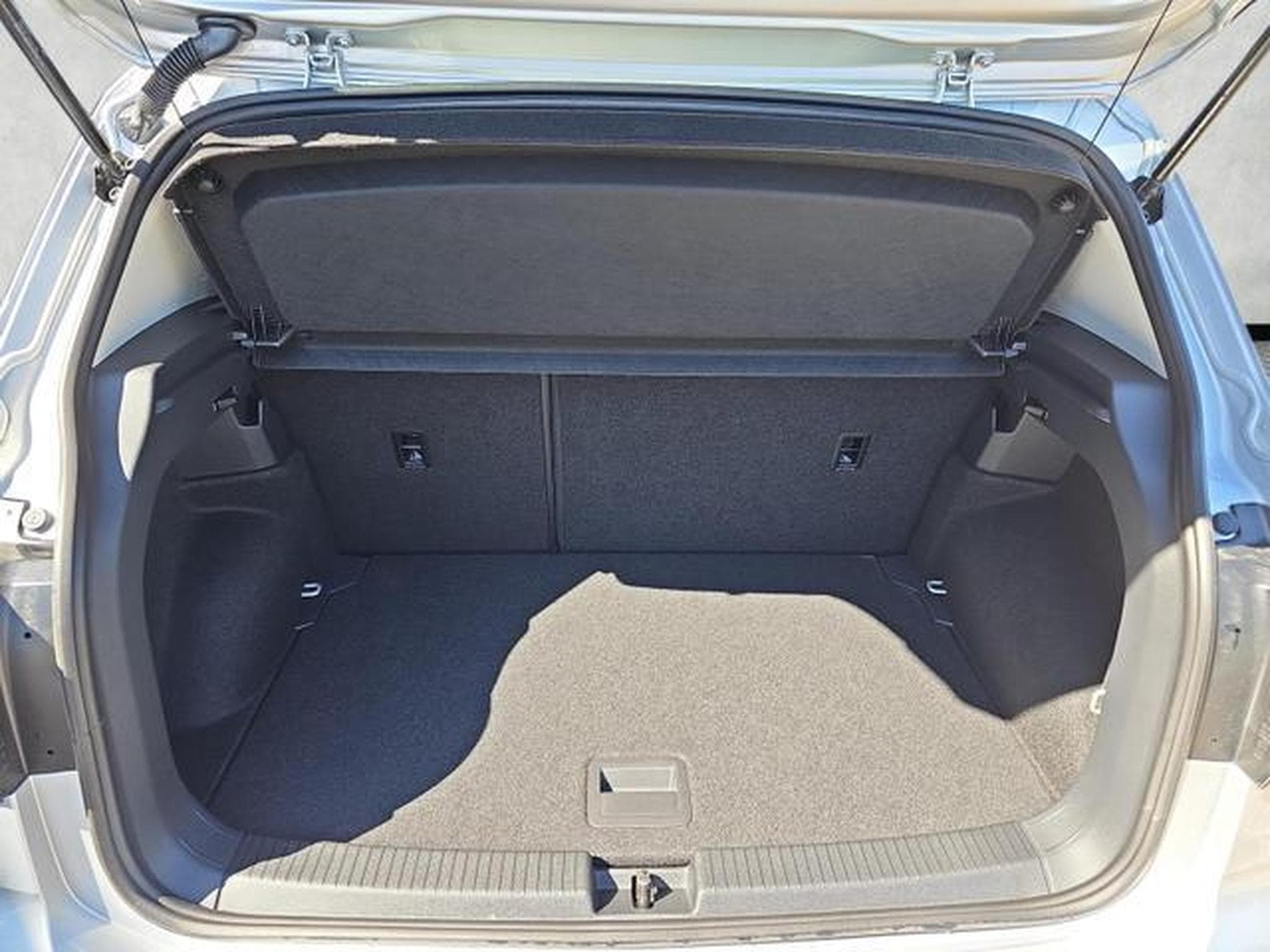 VW T-Cross 1.0 TSI 85 kW Life (2026) - Photo 14