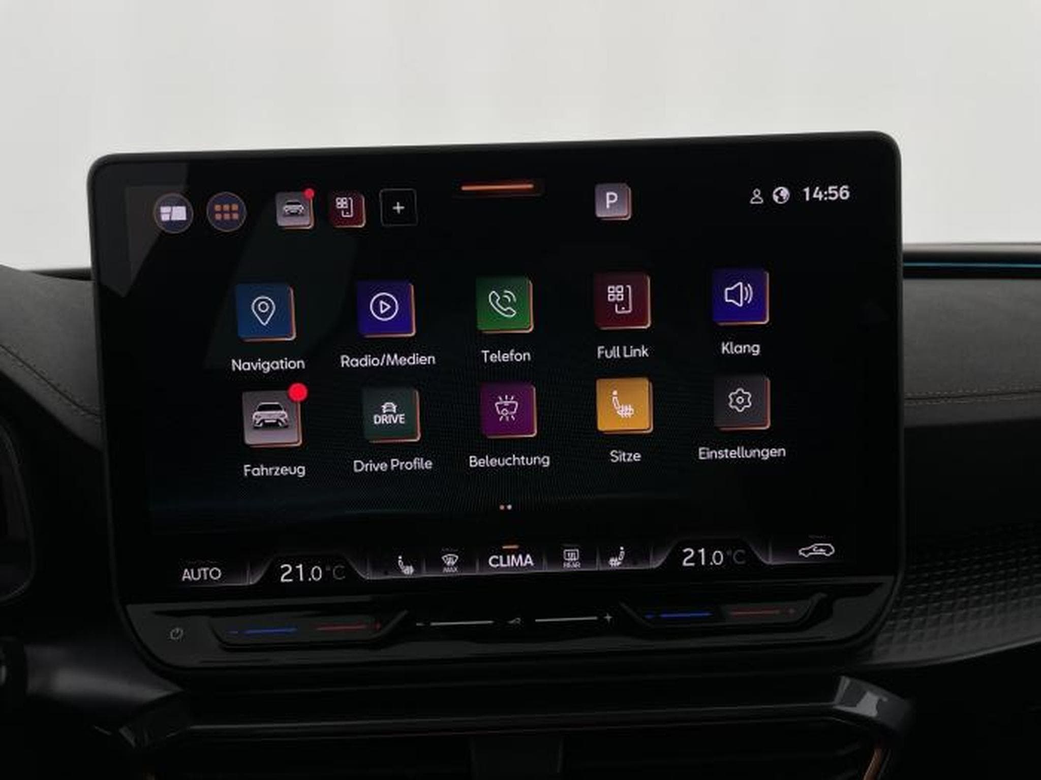 Cupra Leon 2.0 TSI 245kW (2025) - Photo 18