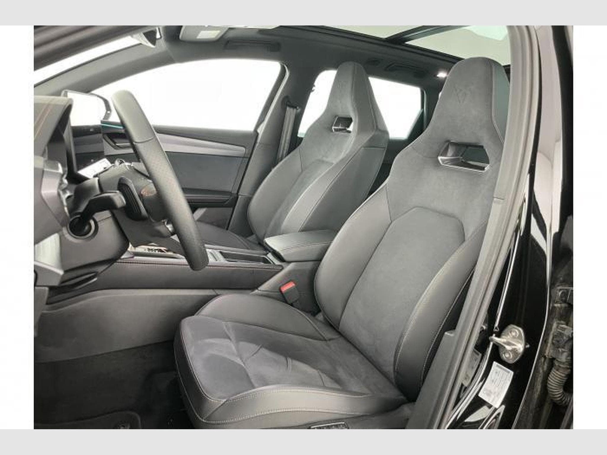 Cupra Leon VZ (2025) - Photo 12