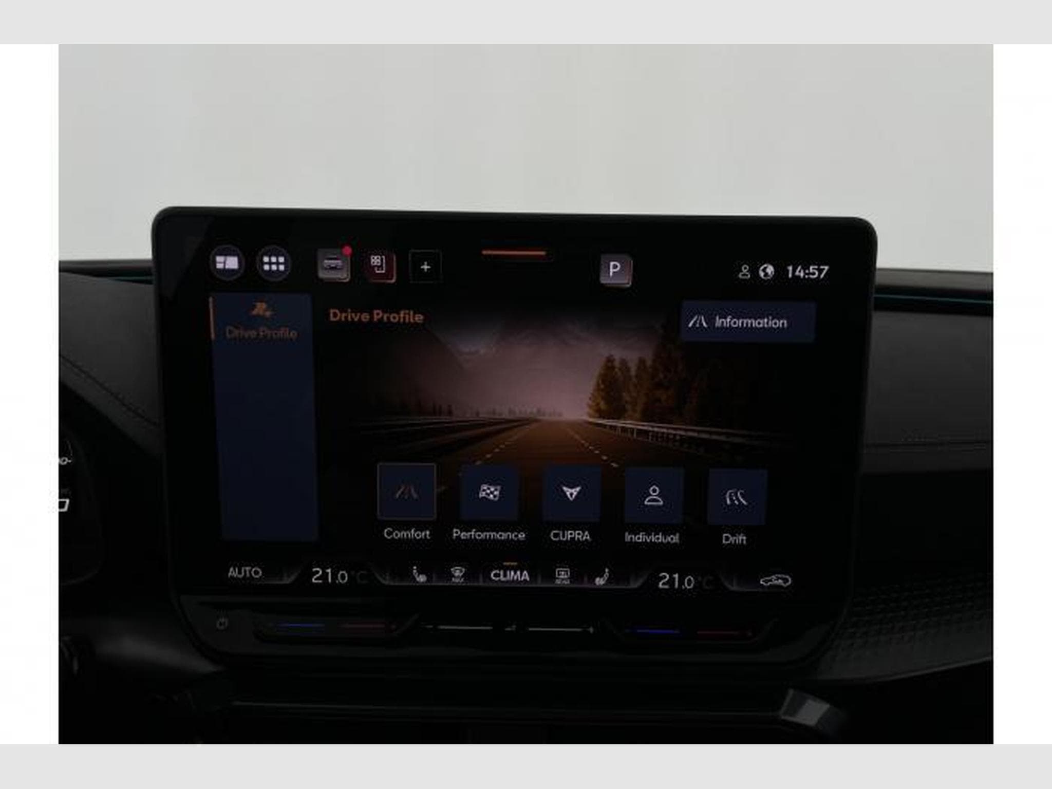 Cupra Leon VZ (2025) - Photo 21