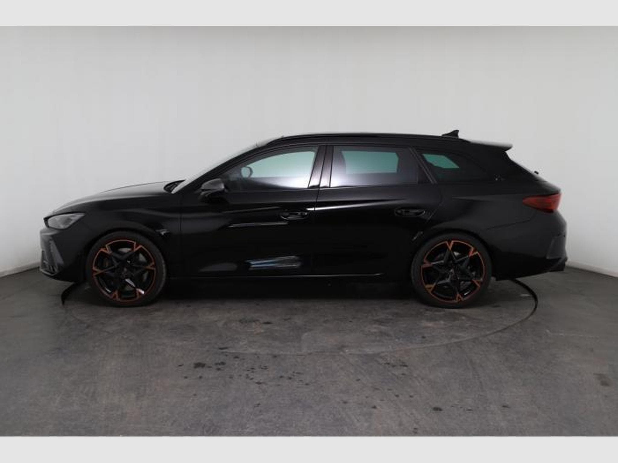 Cupra Leon VZ (2025) - Photo 4