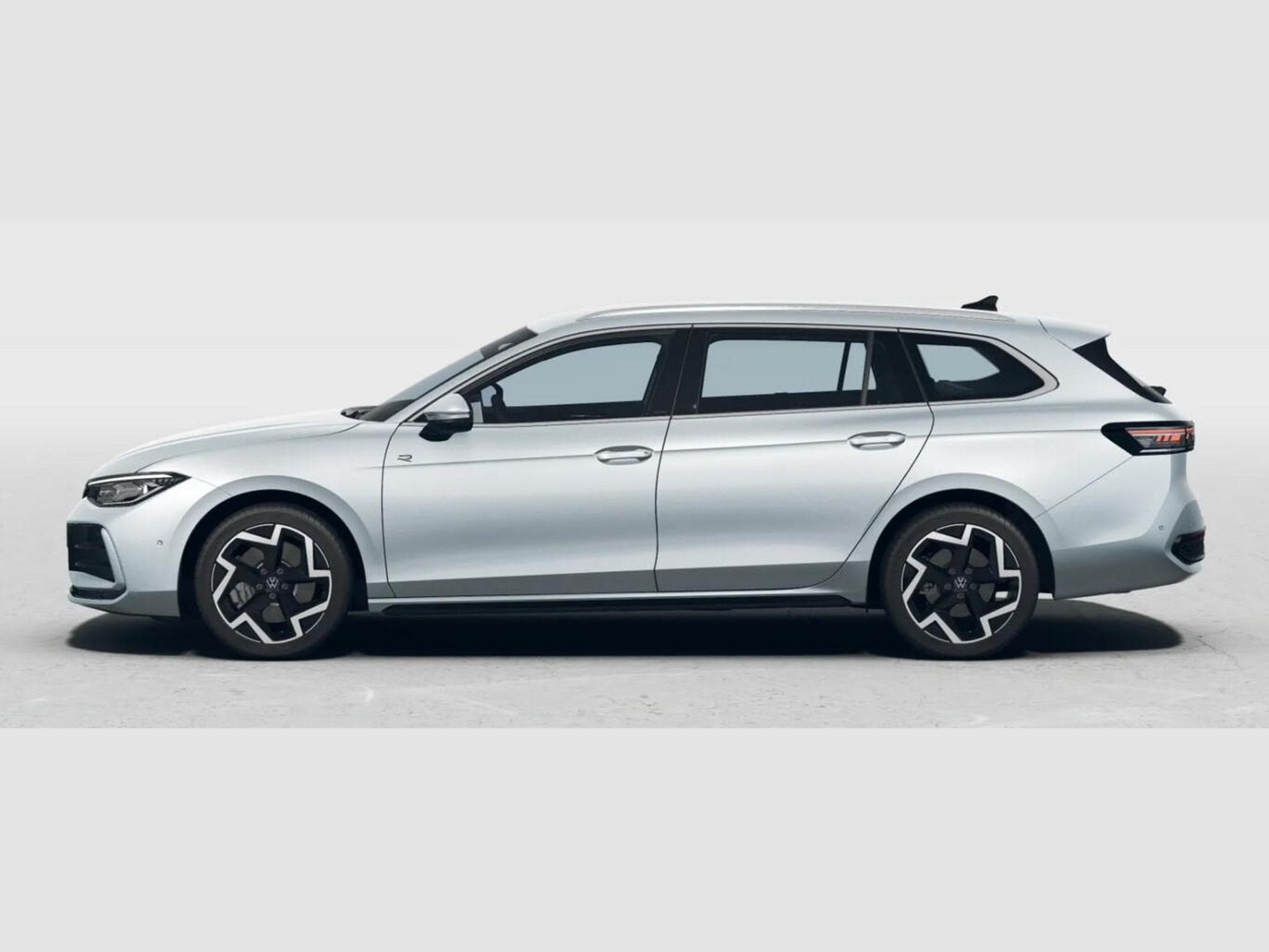 VW Passat Variant R-Line (2026) - Photo 2