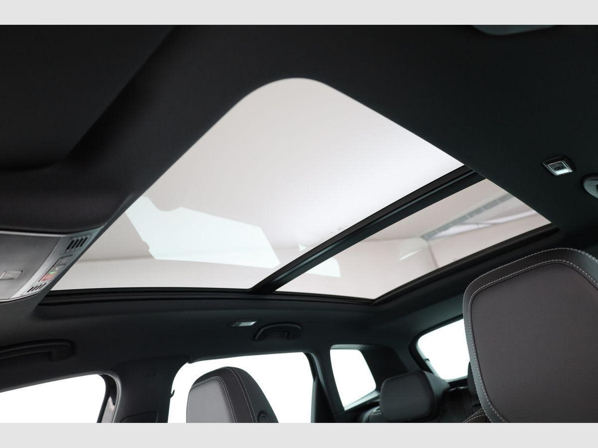 Skoda Karoq Sportline 4x4 (2026) - Photo 10