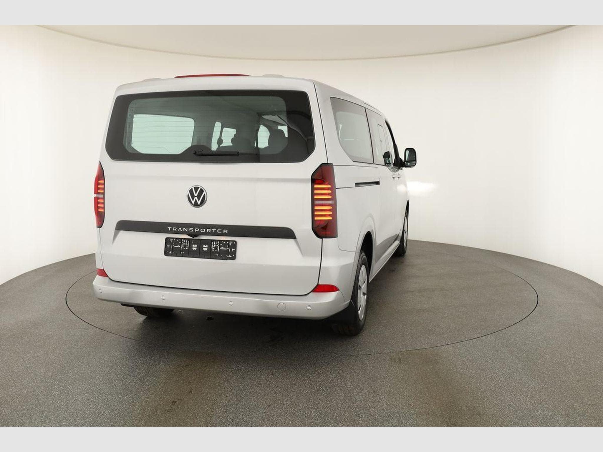 VW T7 2.0 TDI 110 kW LR (2026) - Photo 14