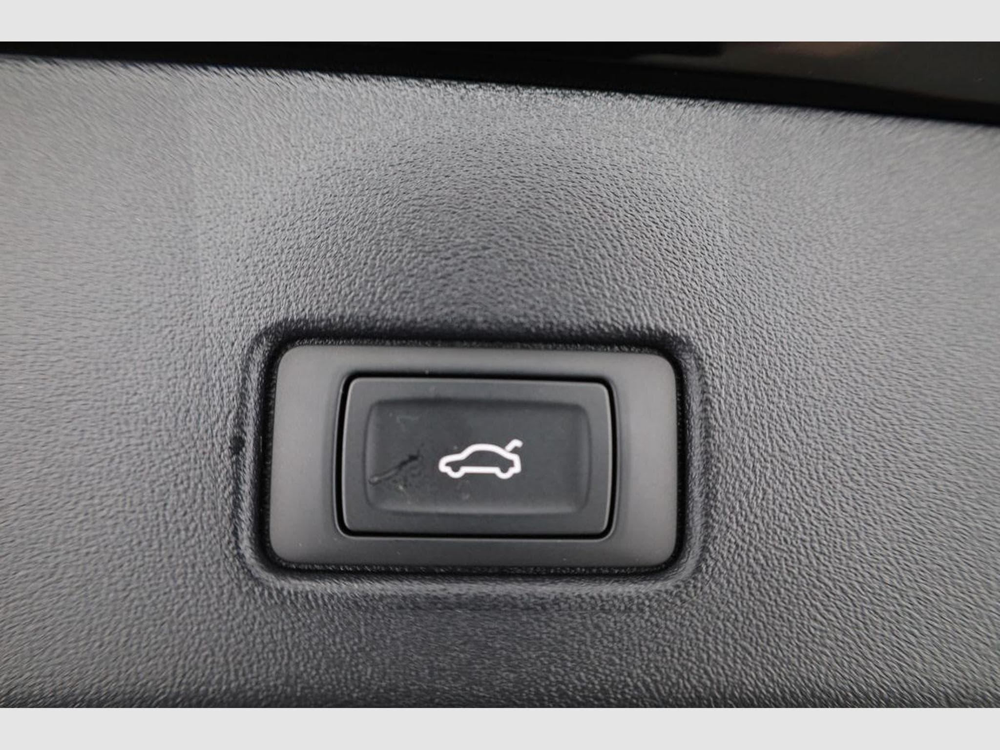 Audi Q4 e-tron 45 e-tron basis quattro (2026) - Photo 15