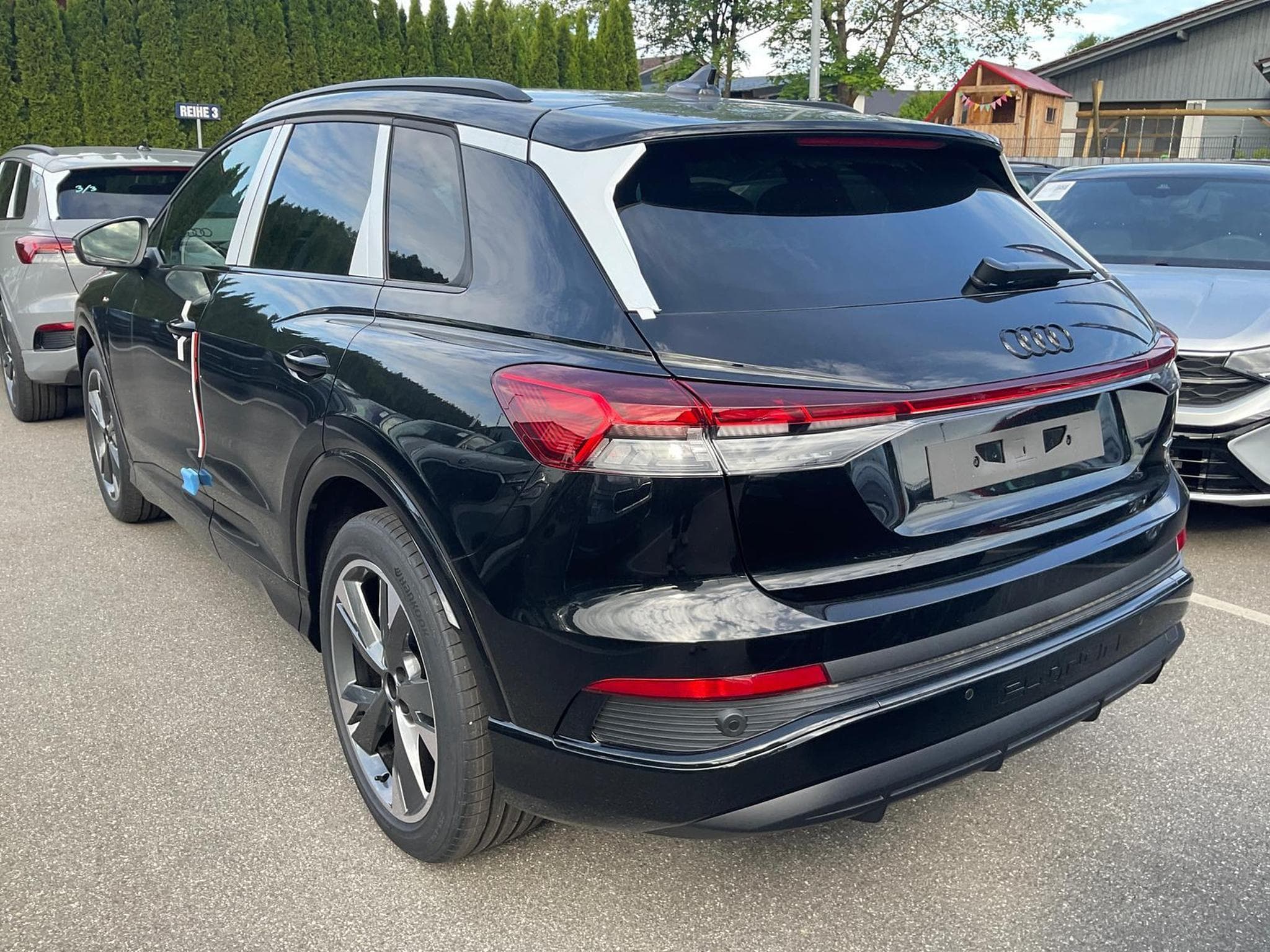 Audi Q4 e-tron 45 e-tron basis quattro (2026) - Foto 2